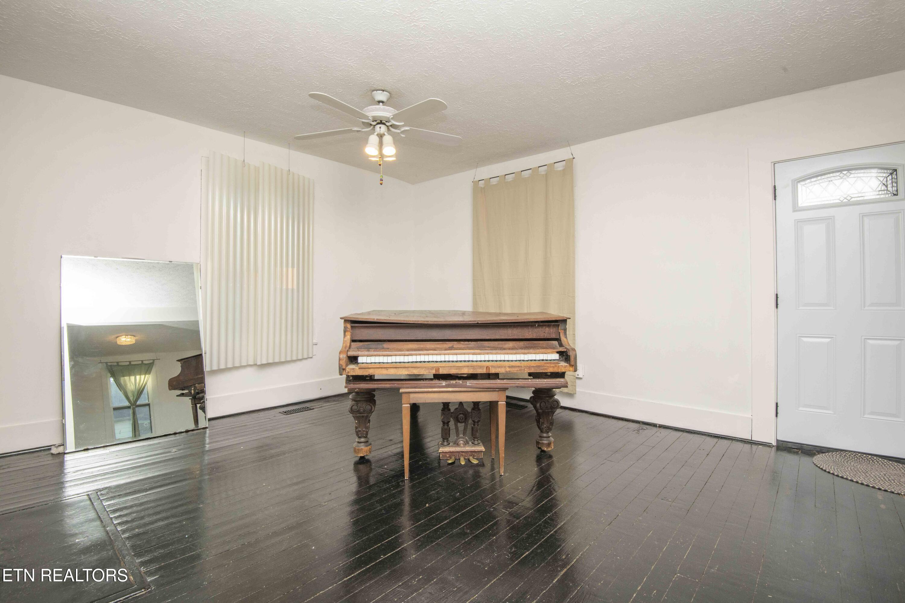 228 Cansler Avenue Knoxville TN 37921