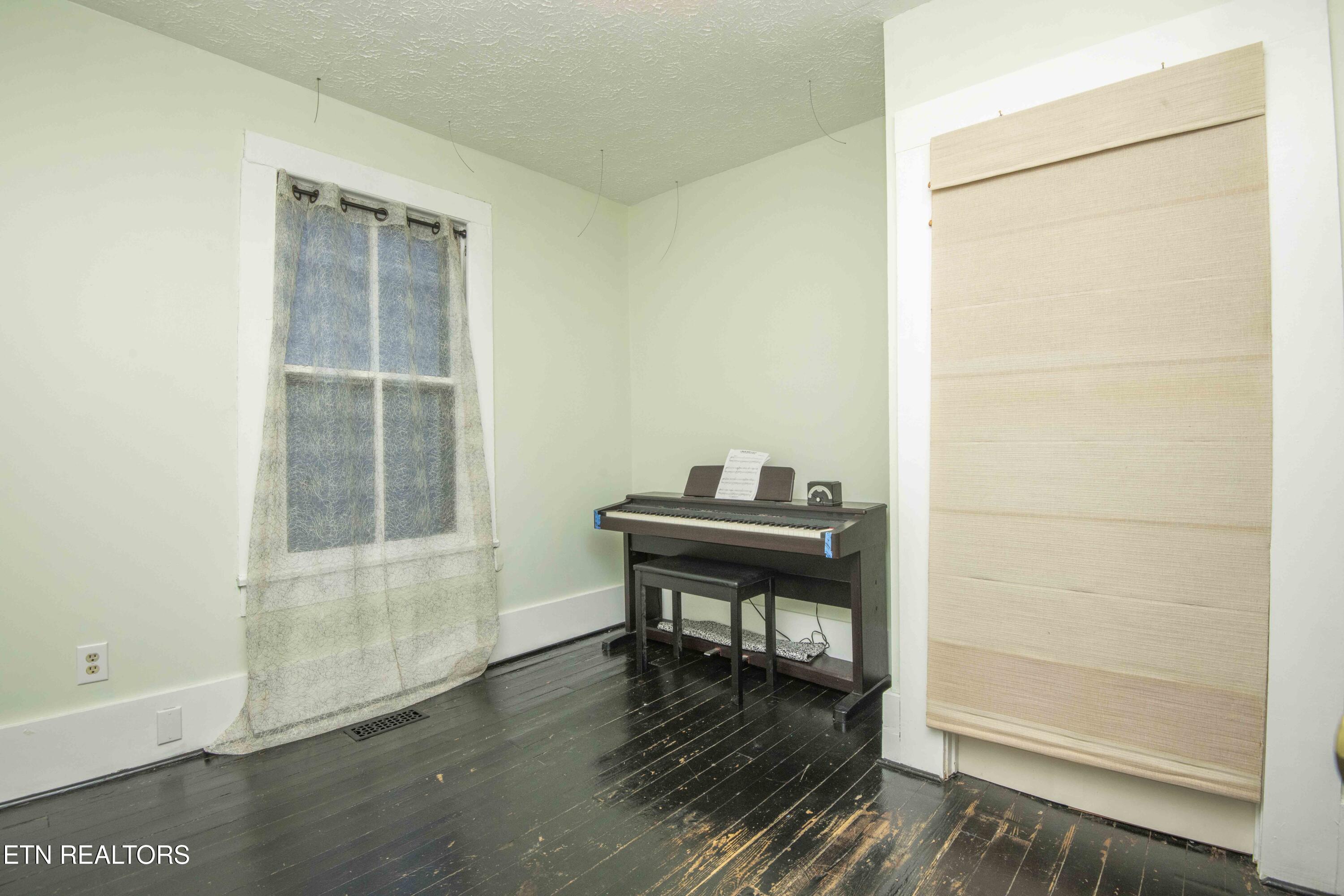 228 Cansler Avenue Knoxville TN 37921