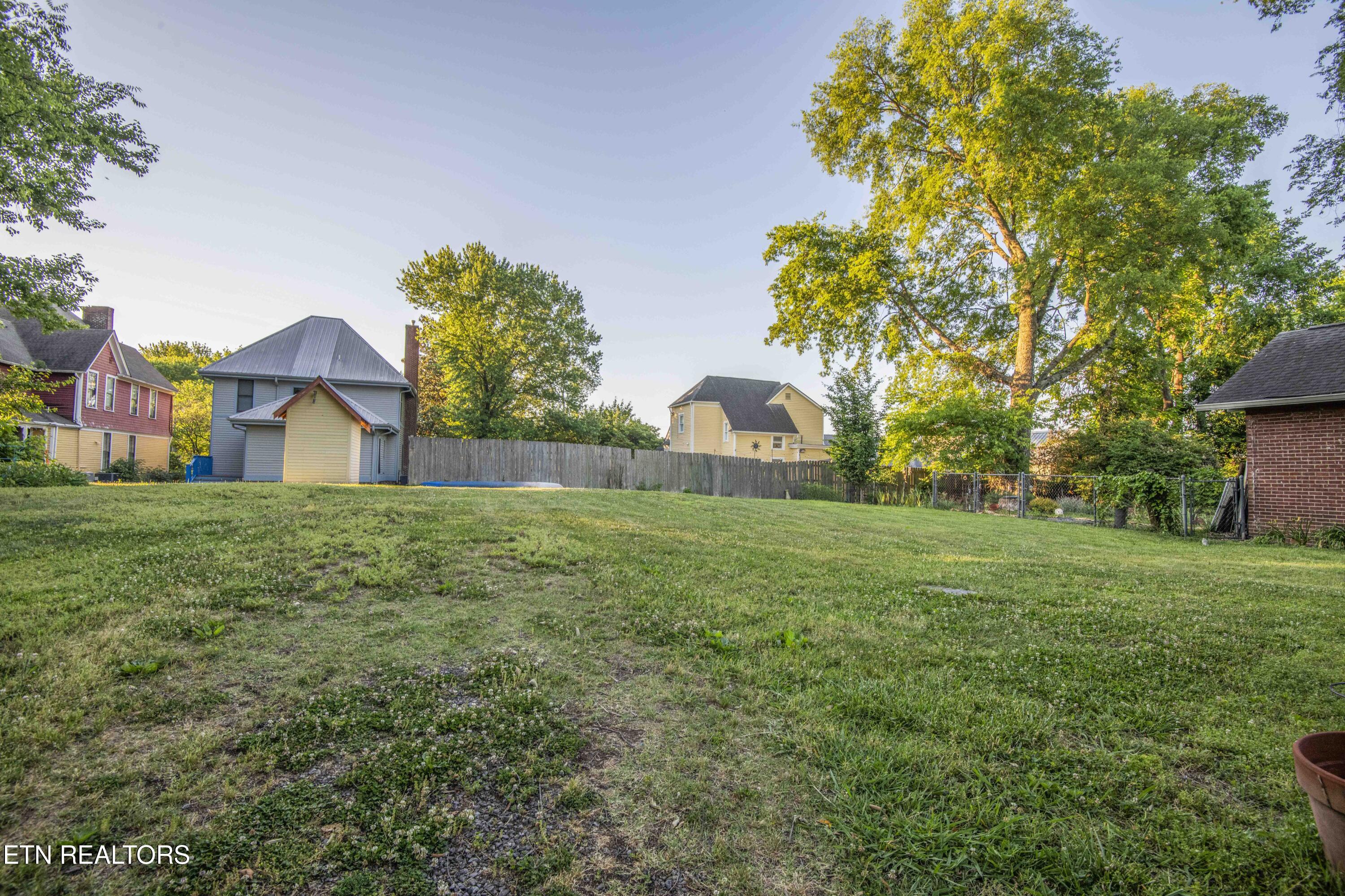 228 Cansler Avenue Knoxville TN 37921