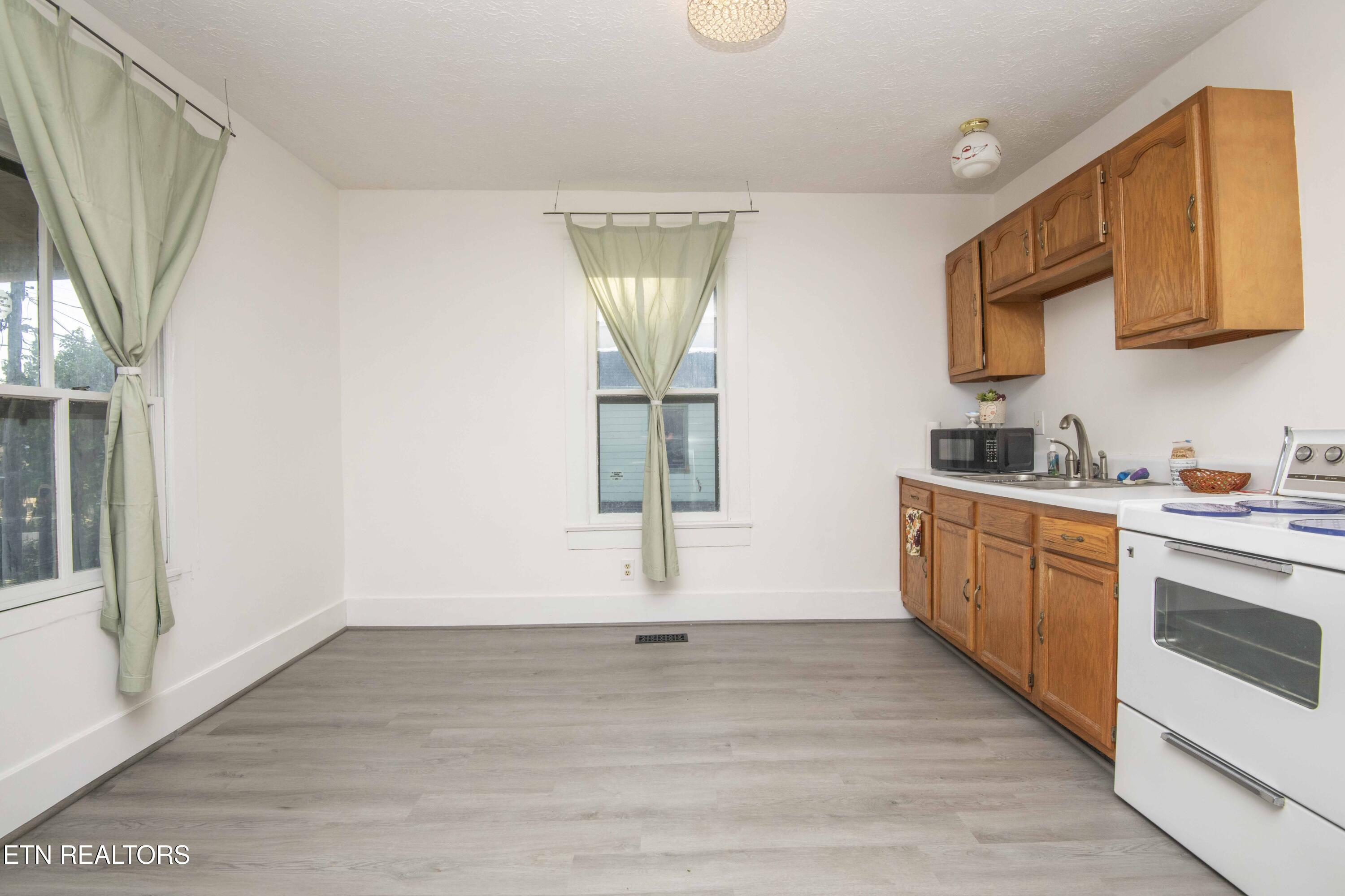 228 Cansler Avenue Knoxville TN 37921