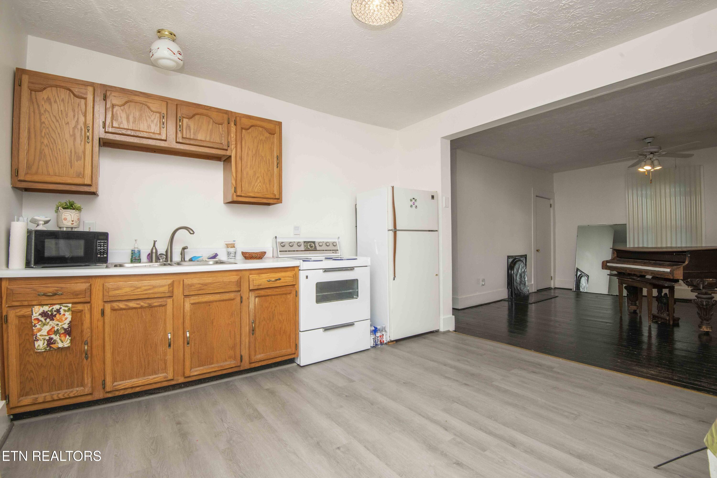 228 Cansler Avenue Knoxville TN 37921