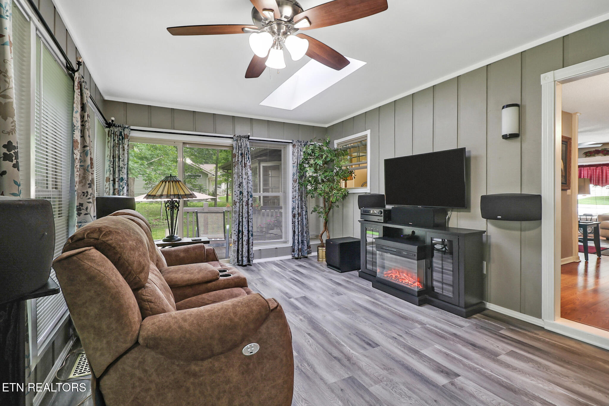134 Lakeside Drive Crossville TN 38558