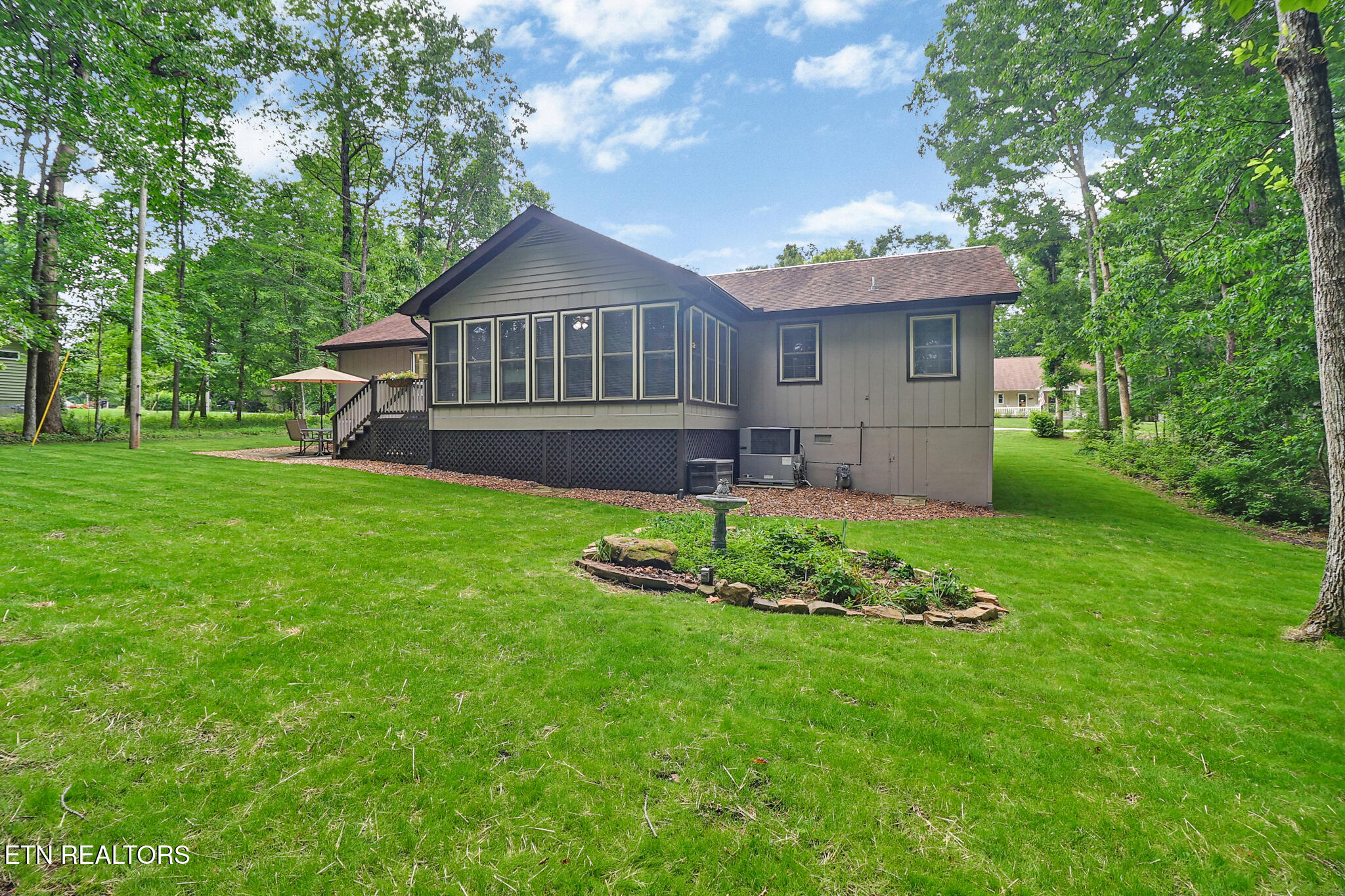 134 Lakeside Drive Crossville TN 38558