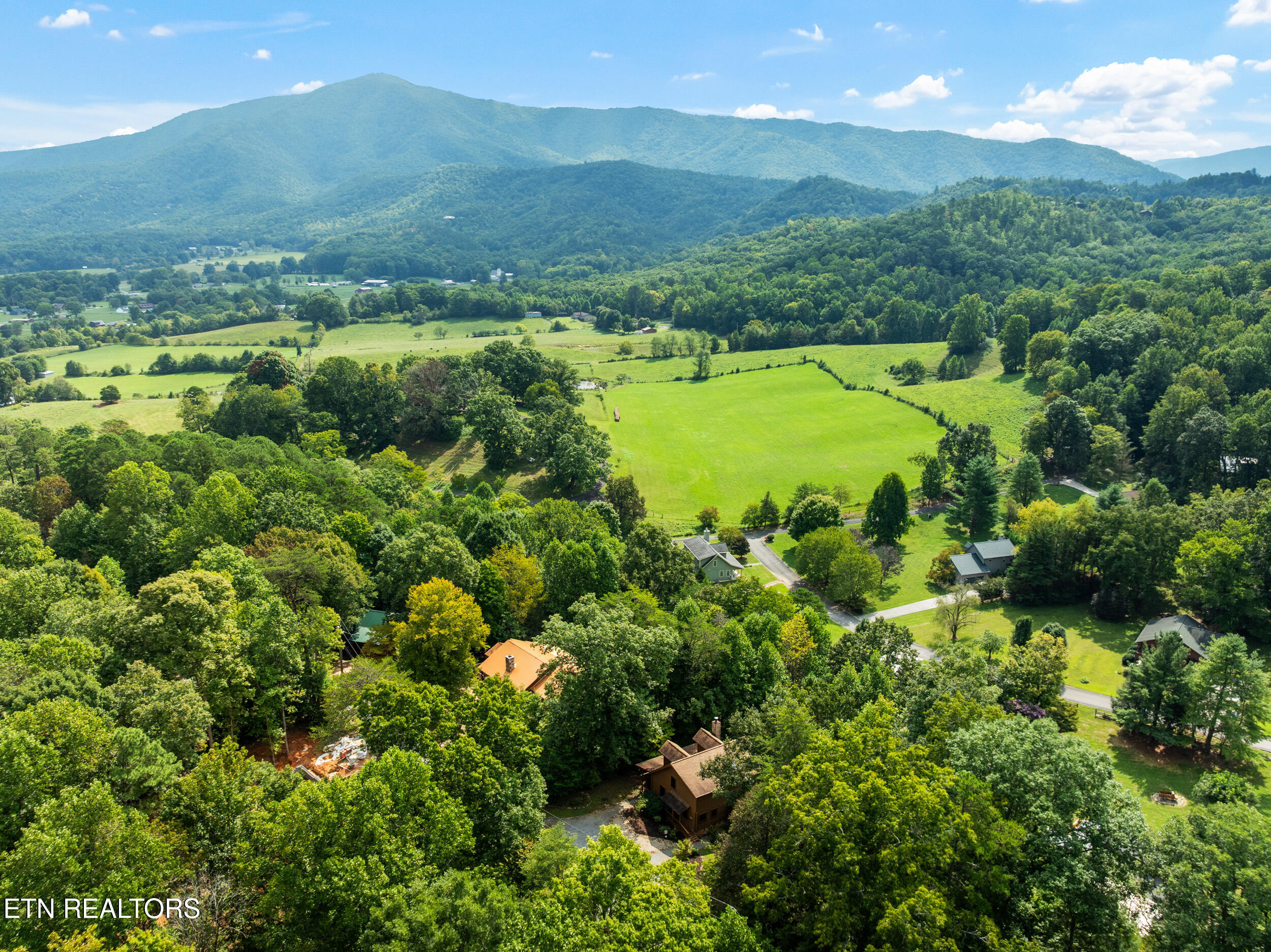 3839 Saddle Brook Way Sevierville TN 37862