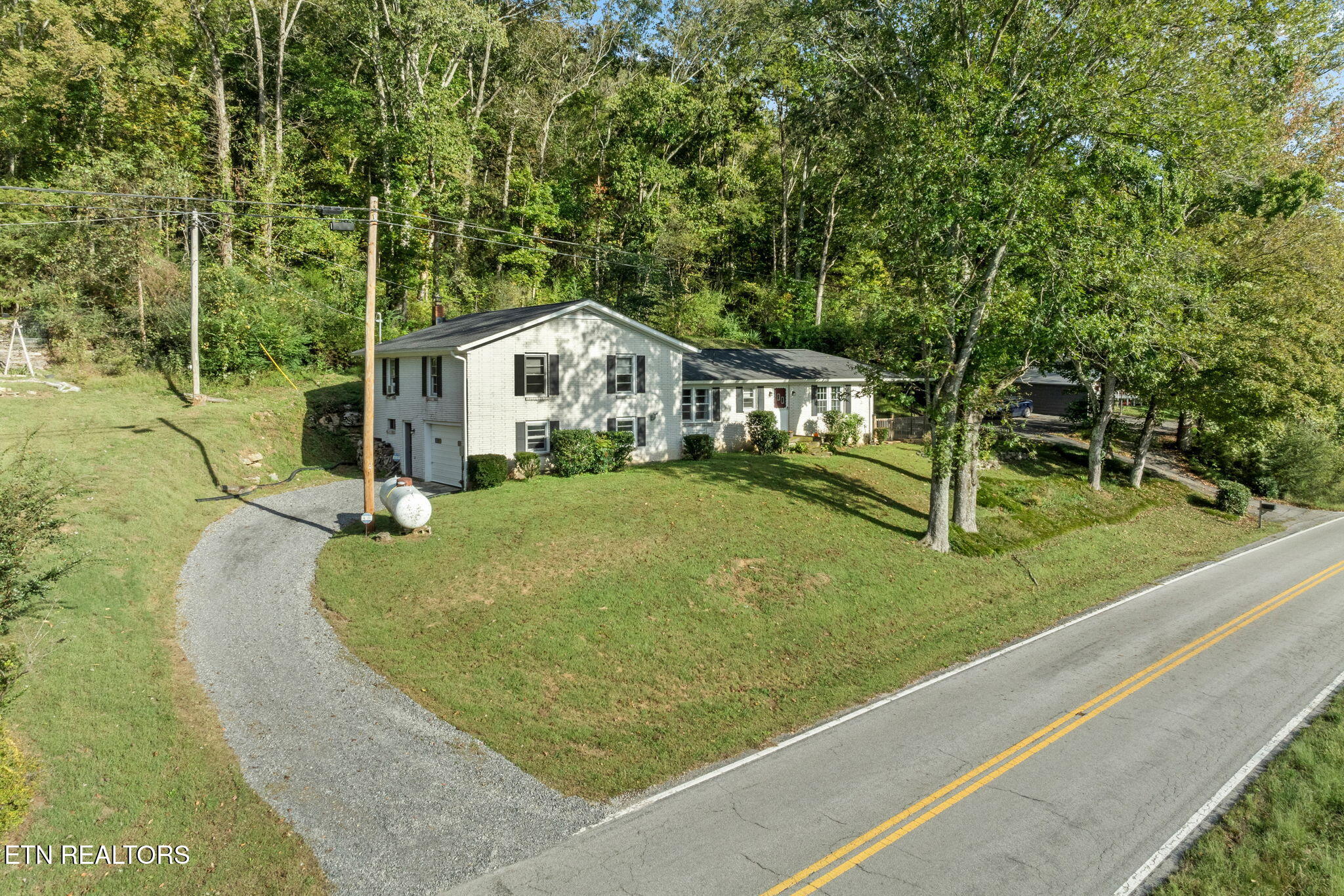334 Wartrace Highway Pleasant Shade TN 37145