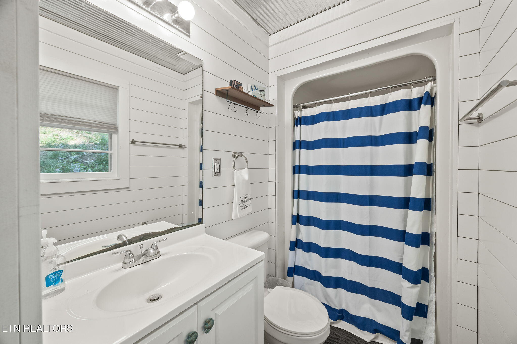 334 Wartrace Highway Pleasant Shade TN 37145