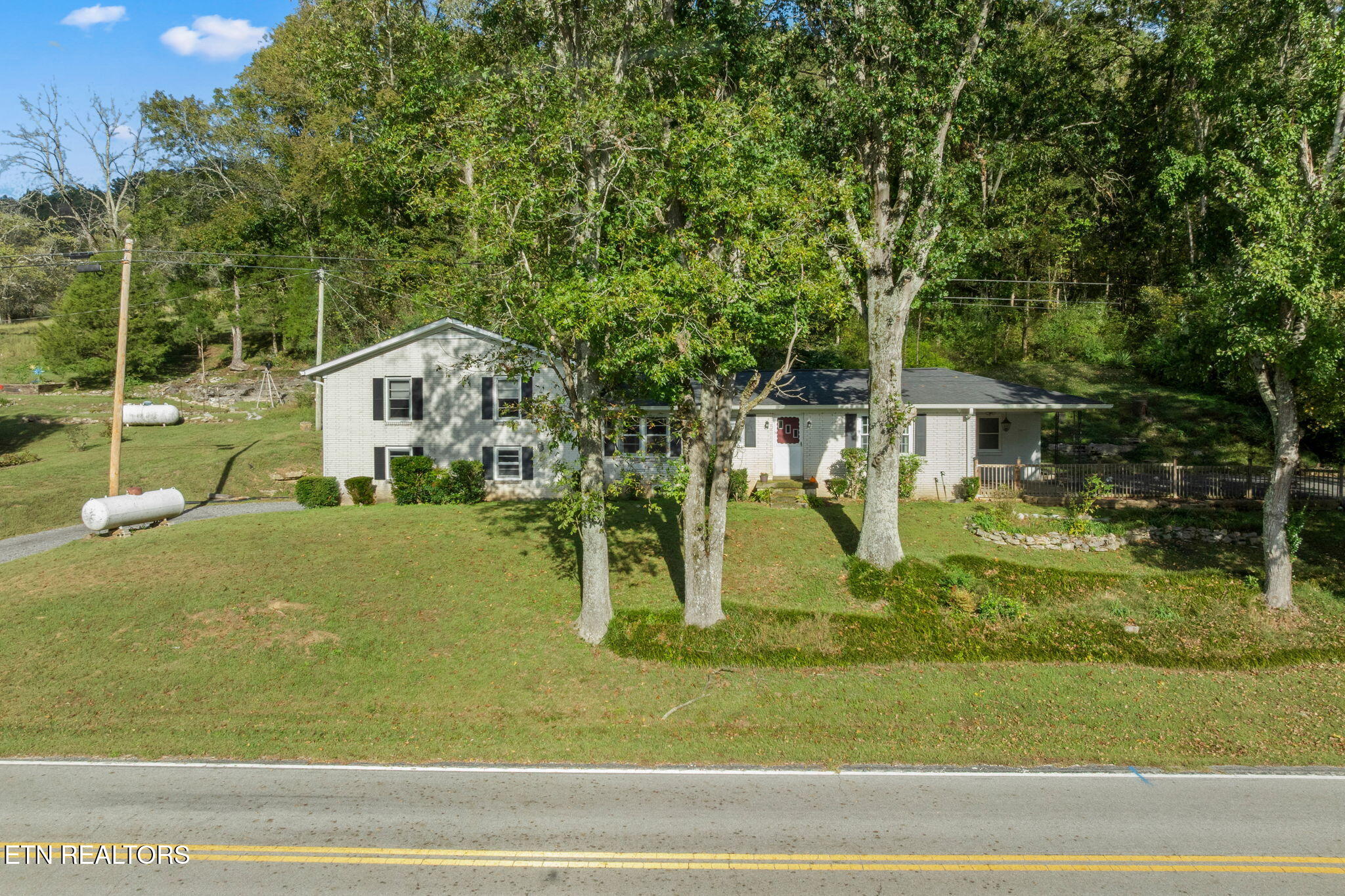 334 Wartrace Highway Pleasant Shade TN 37145