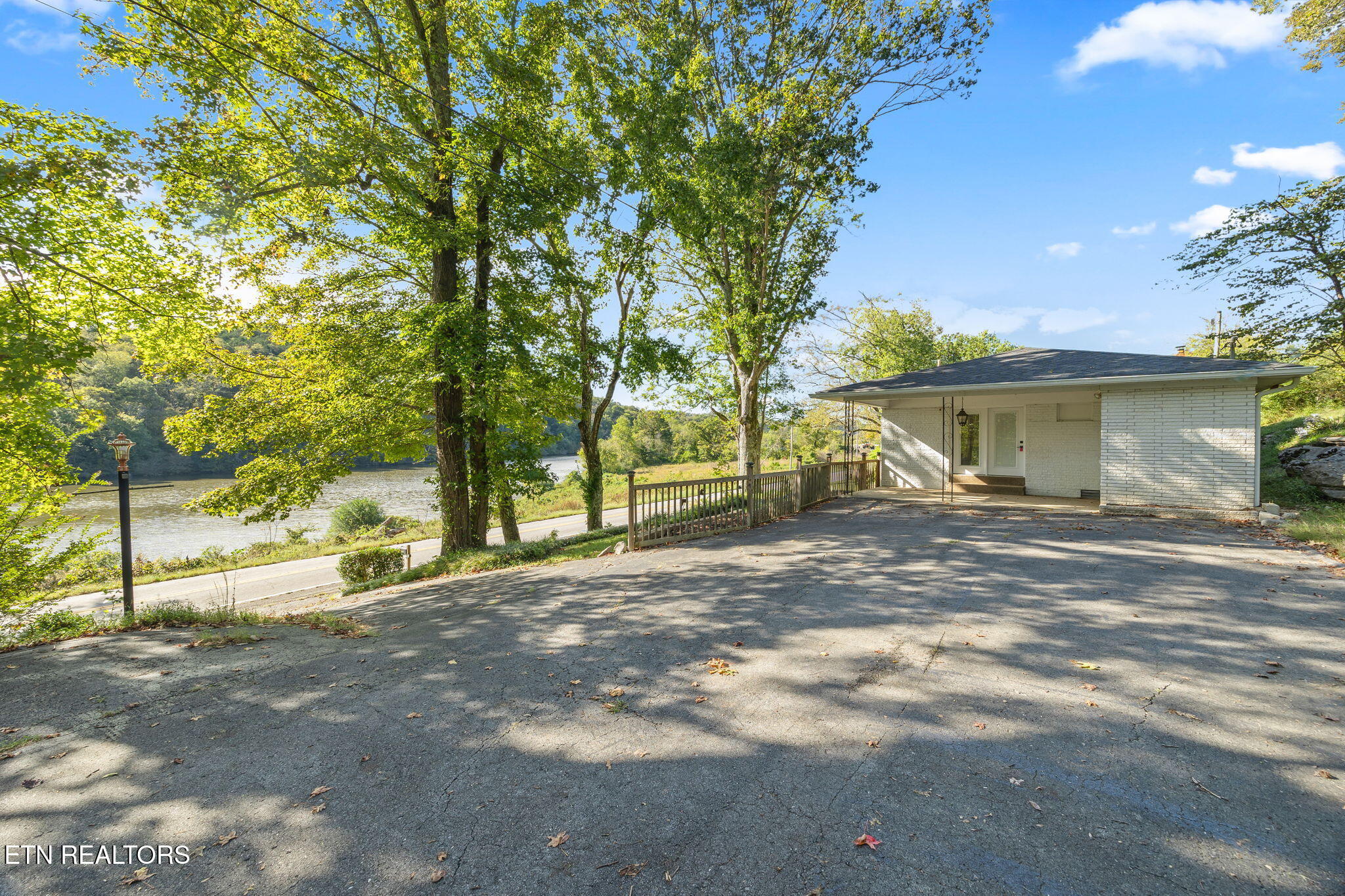 334 Wartrace Highway Pleasant Shade TN 37145