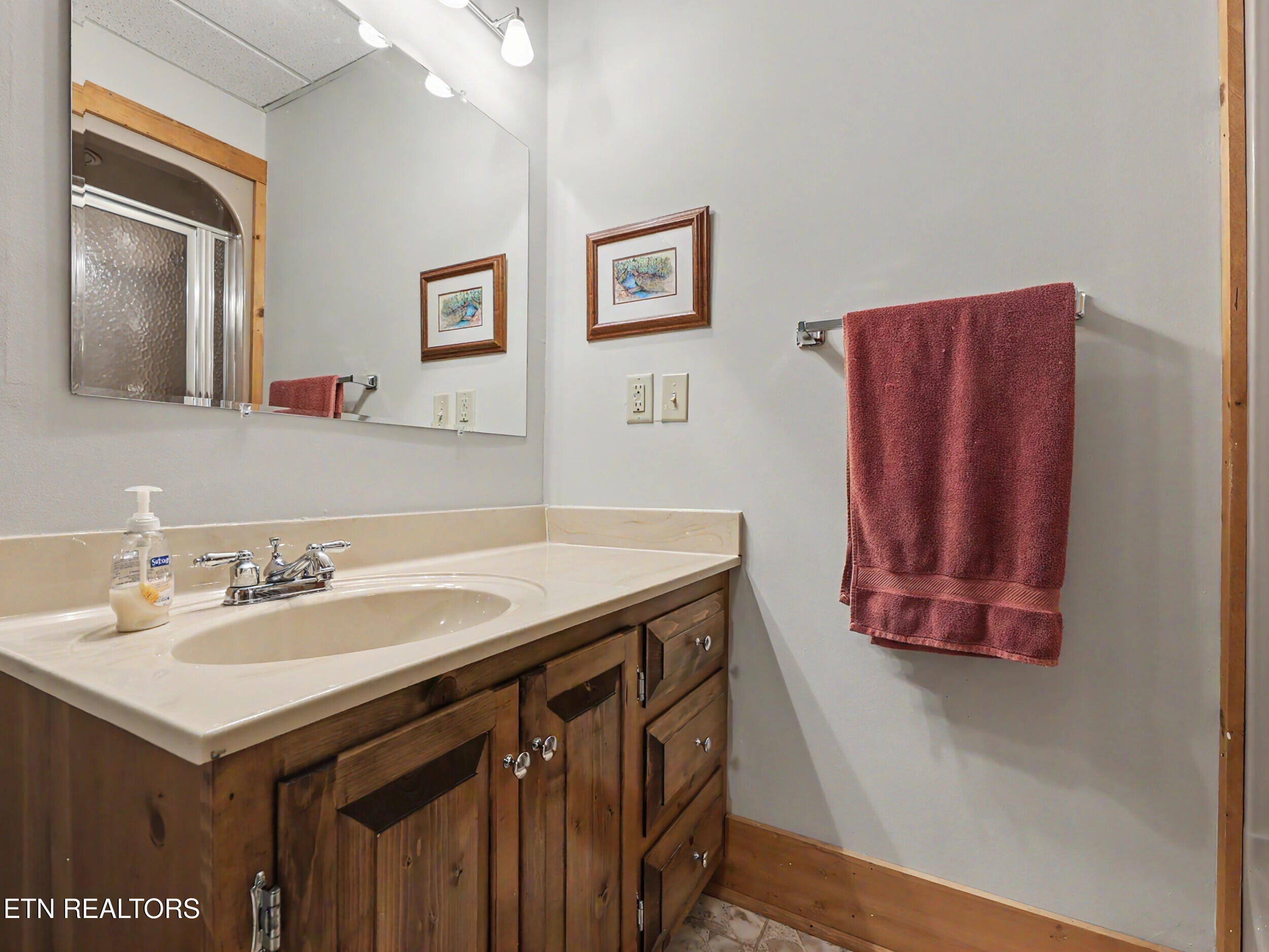 615 N Ownby Drive Gatlinburg TN 37738