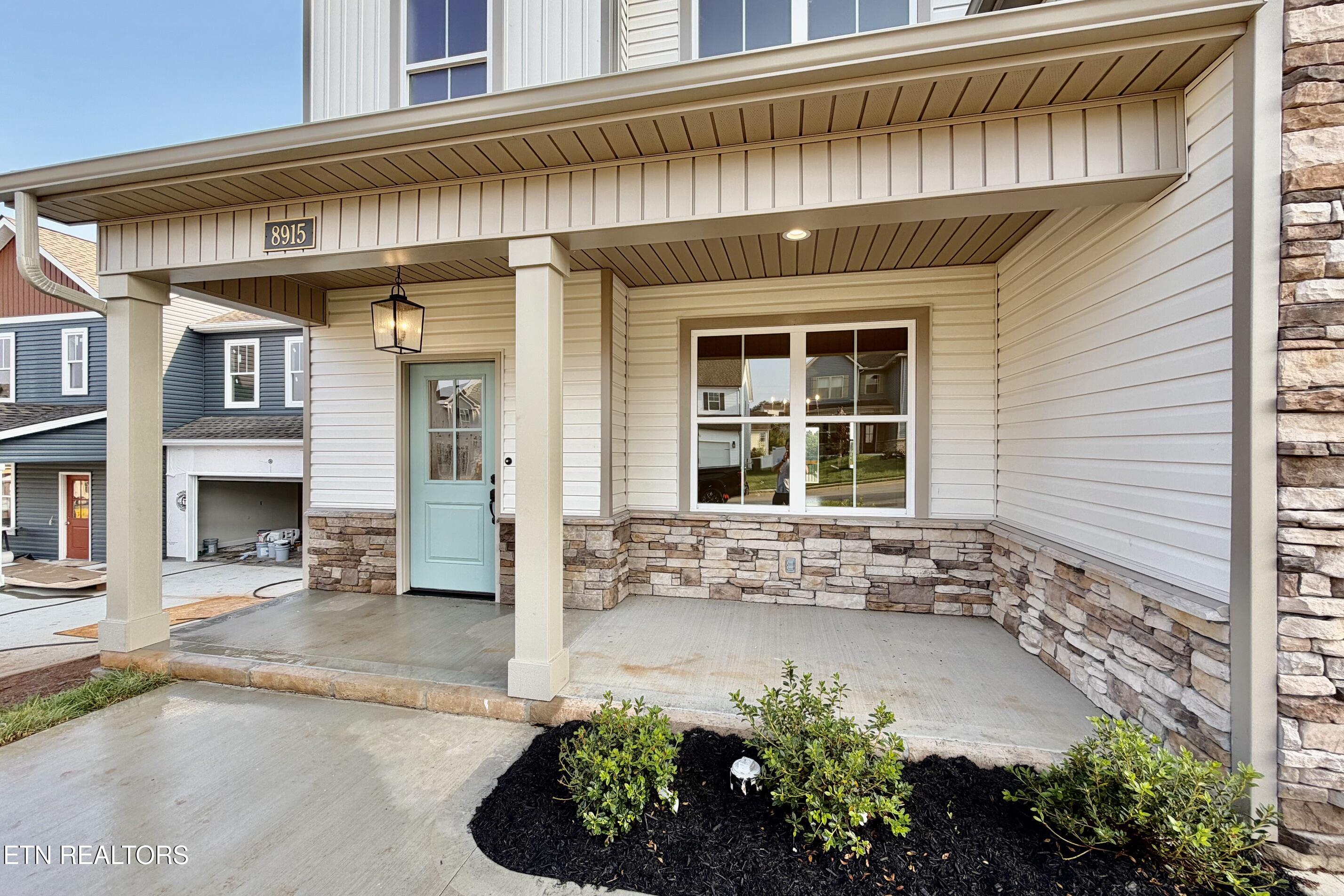 8915 Queensdale Lane Knoxville TN 37924