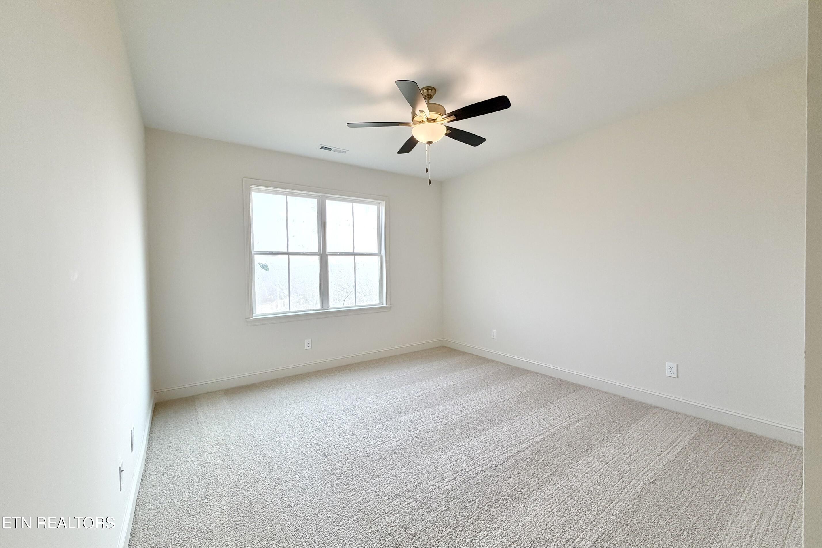 8915 Queensdale Lane Knoxville TN 37924
