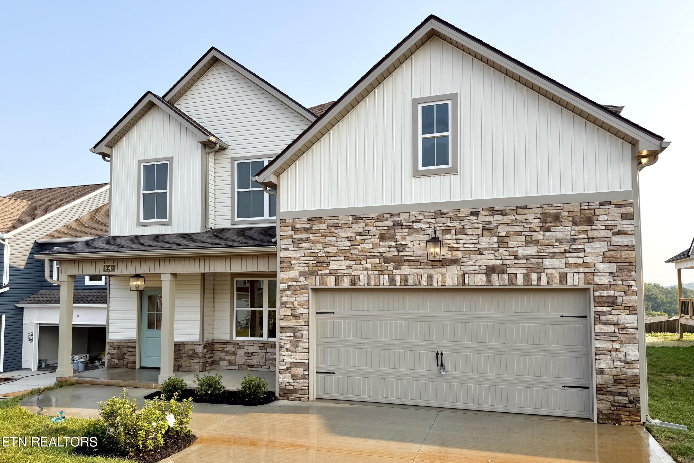 8915 Queensdale Lane Knoxville TN 37924