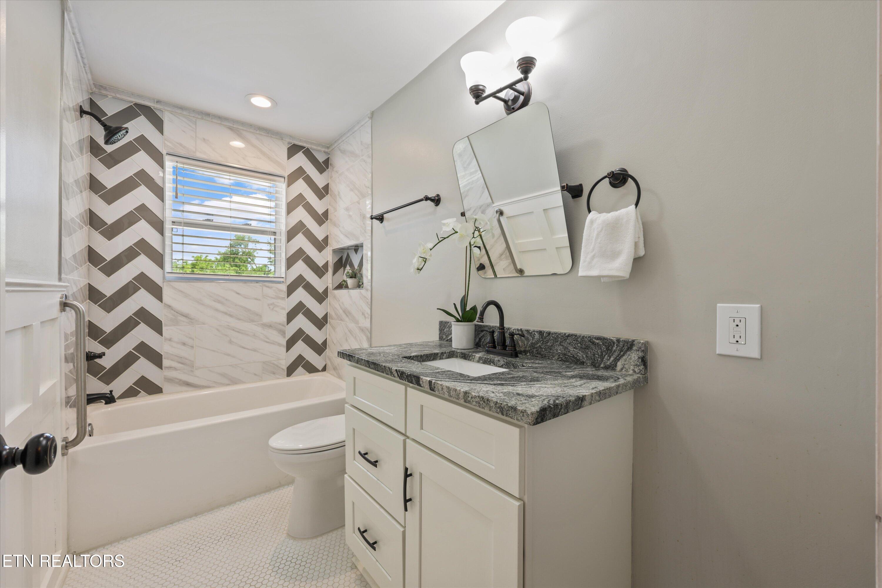 3217 Lansing Avenue Knoxville TN 37914