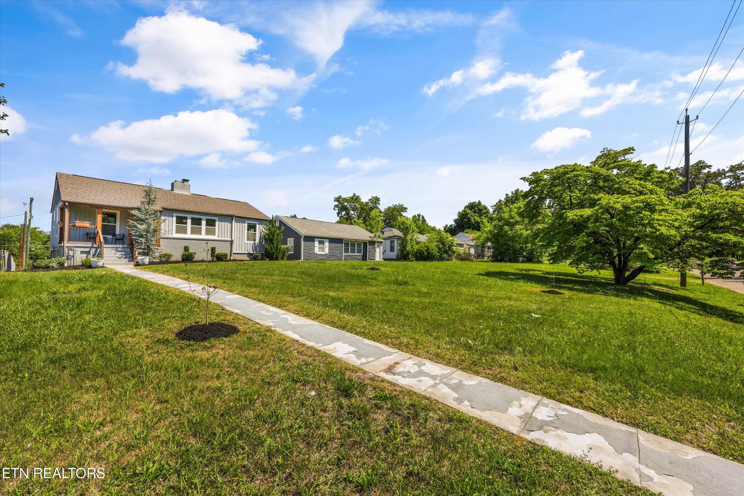 3217 Lansing Avenue Knoxville TN 37914