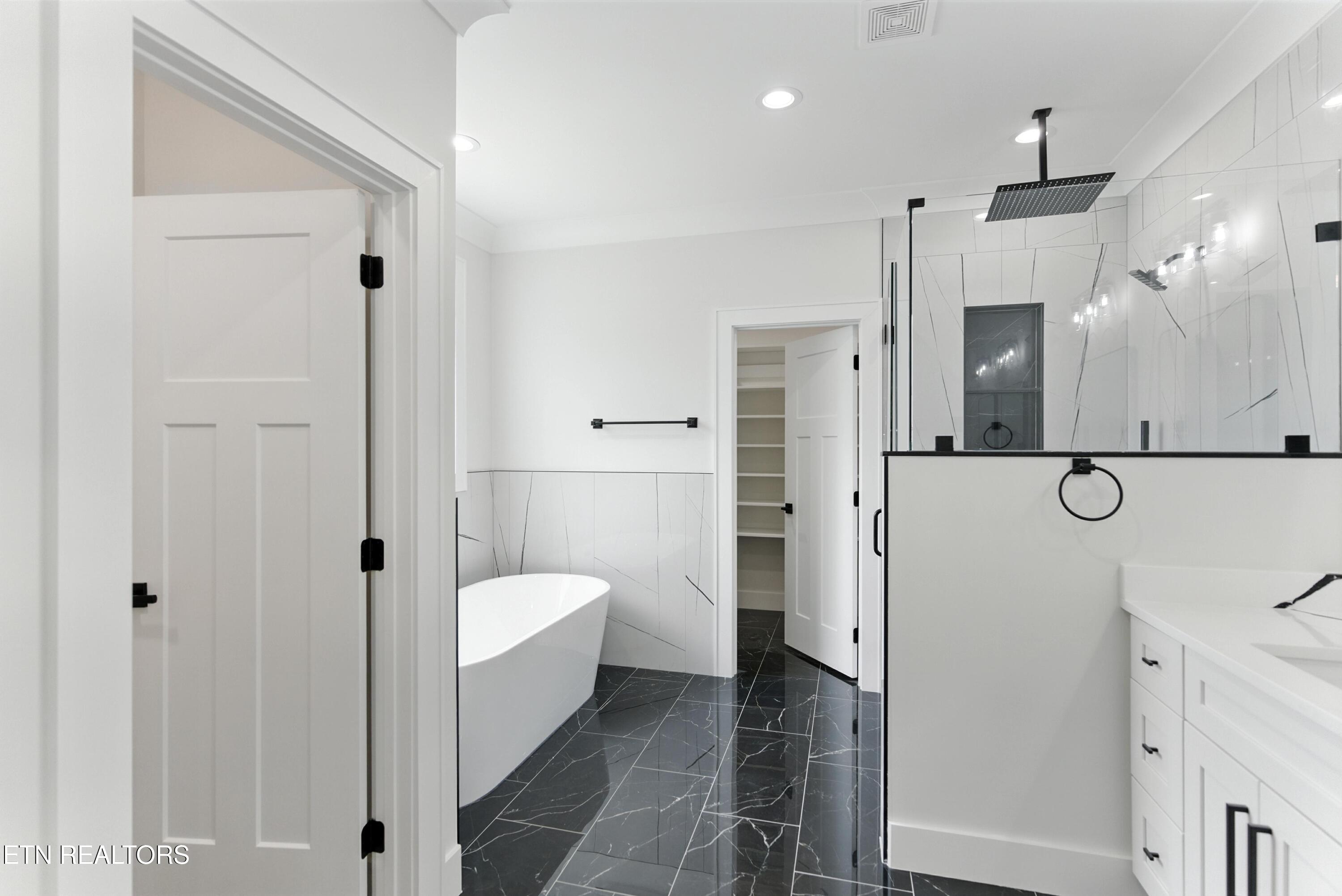 149 Gado Way Loudon TN 37774