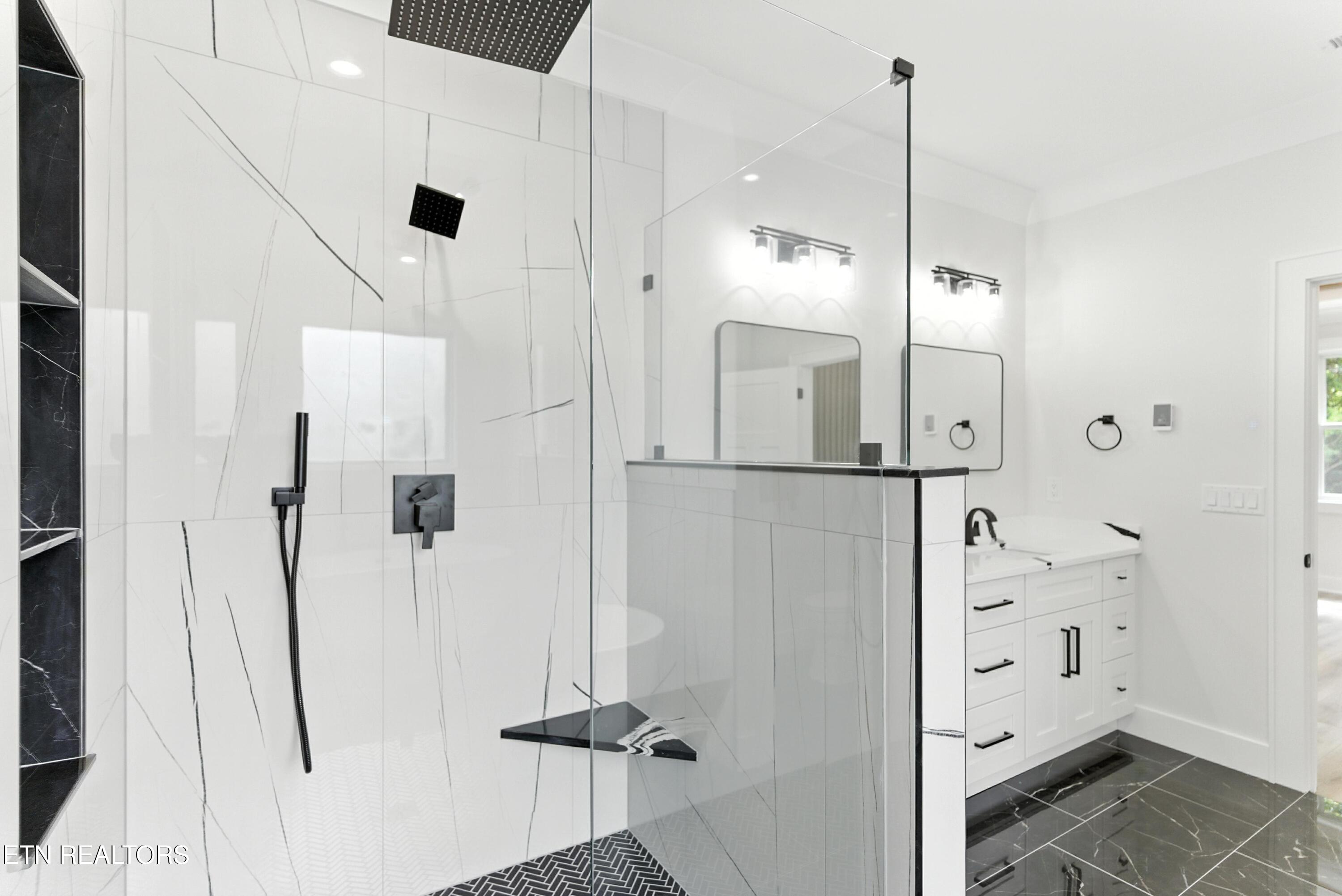 149 Gado Way Loudon TN 37774