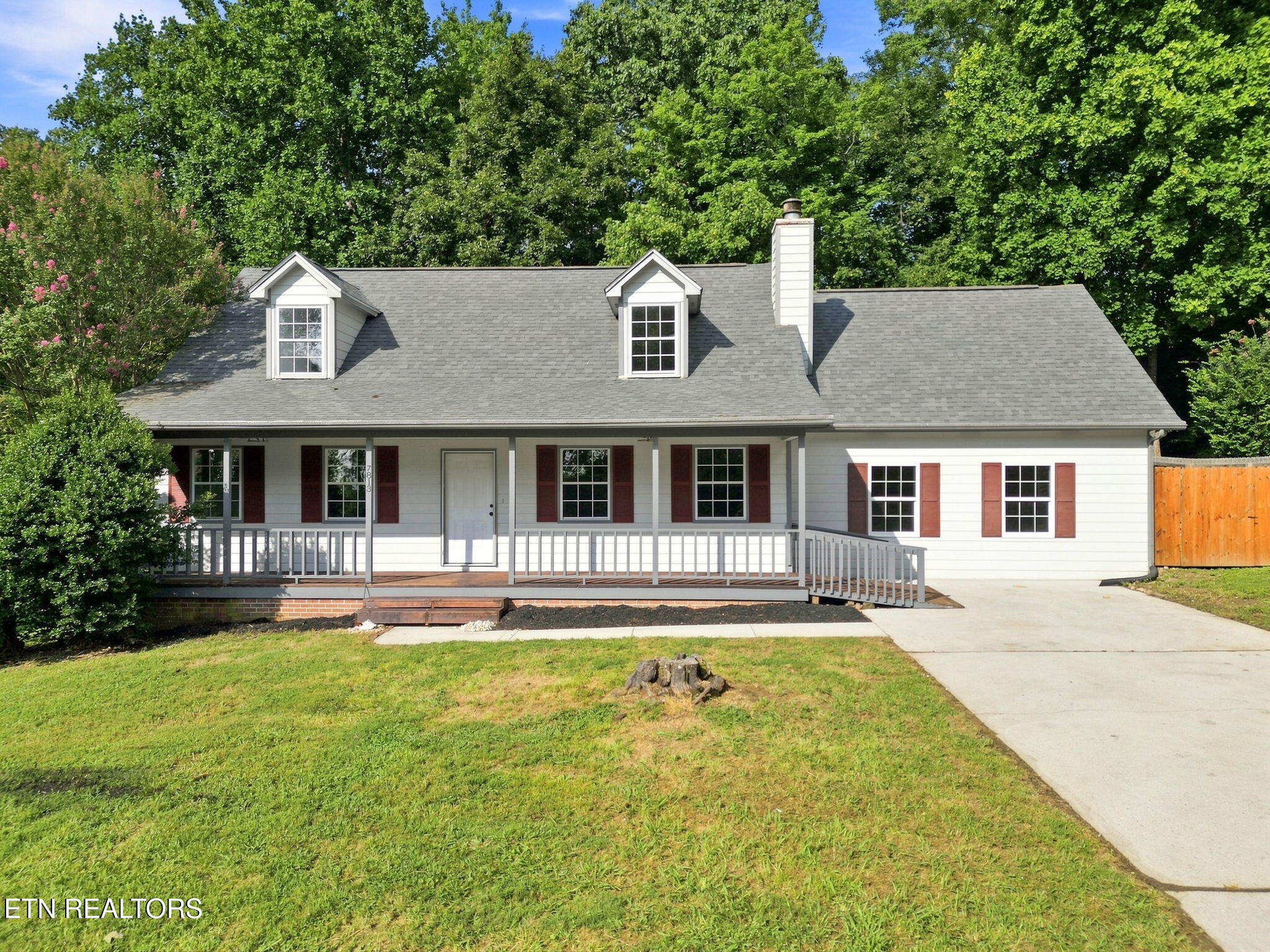 7813 Shadowood Drive Knoxville TN 37938