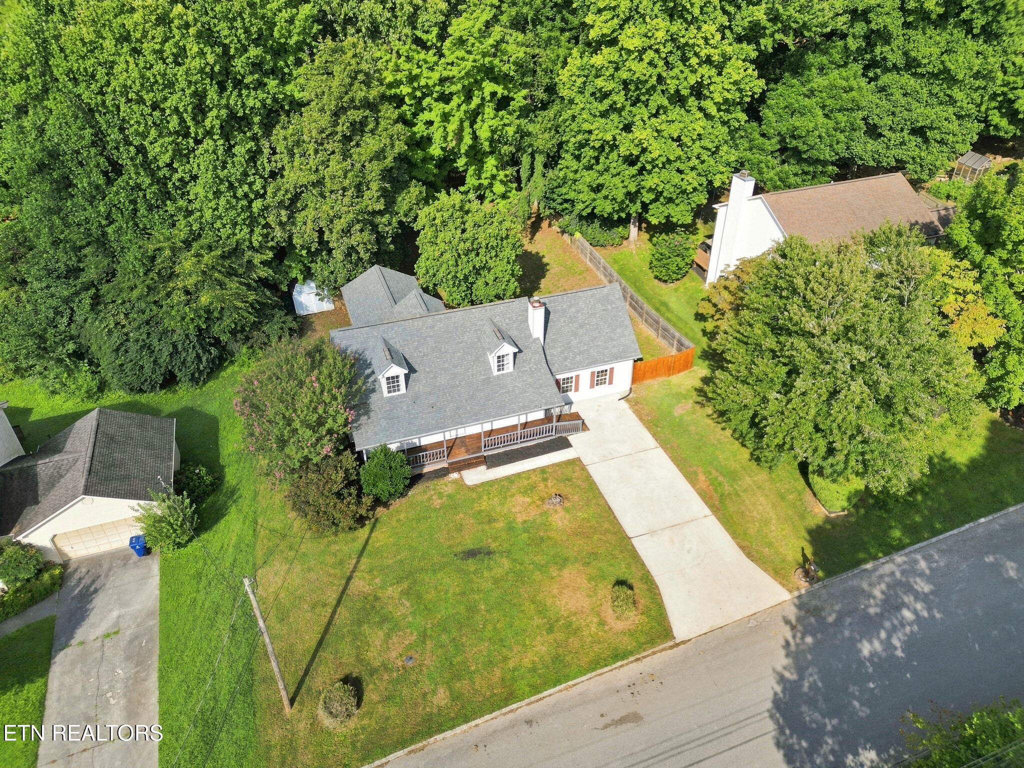 7813 Shadowood Drive Knoxville TN 37938