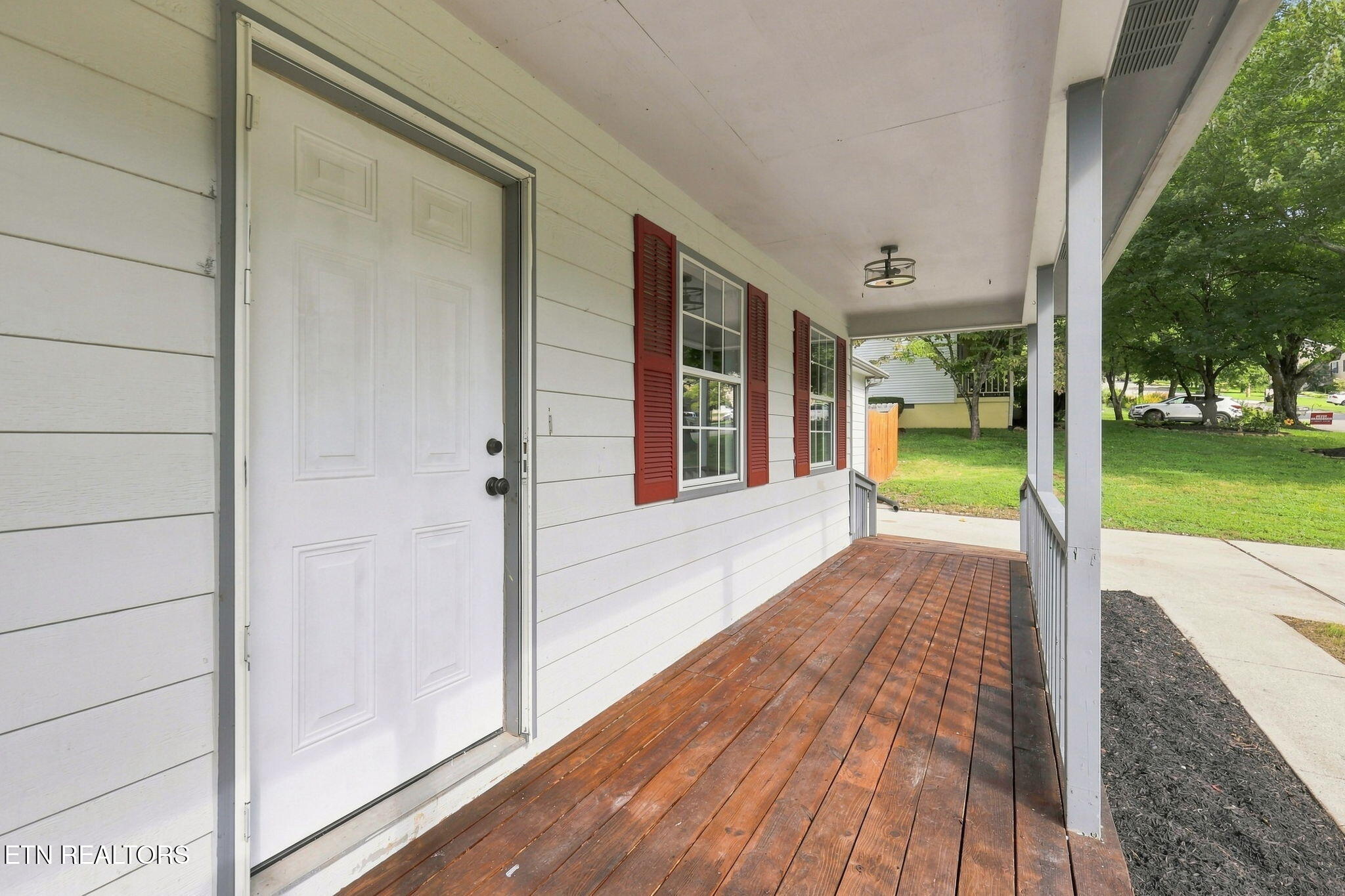 7813 Shadowood Drive Knoxville TN 37938