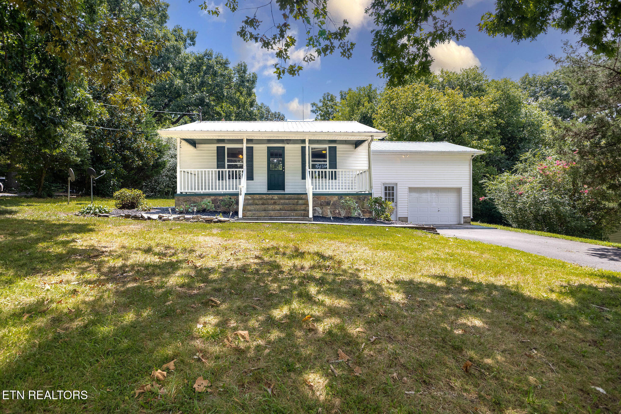 130 Oakland Avenue Lenoir City TN 37771