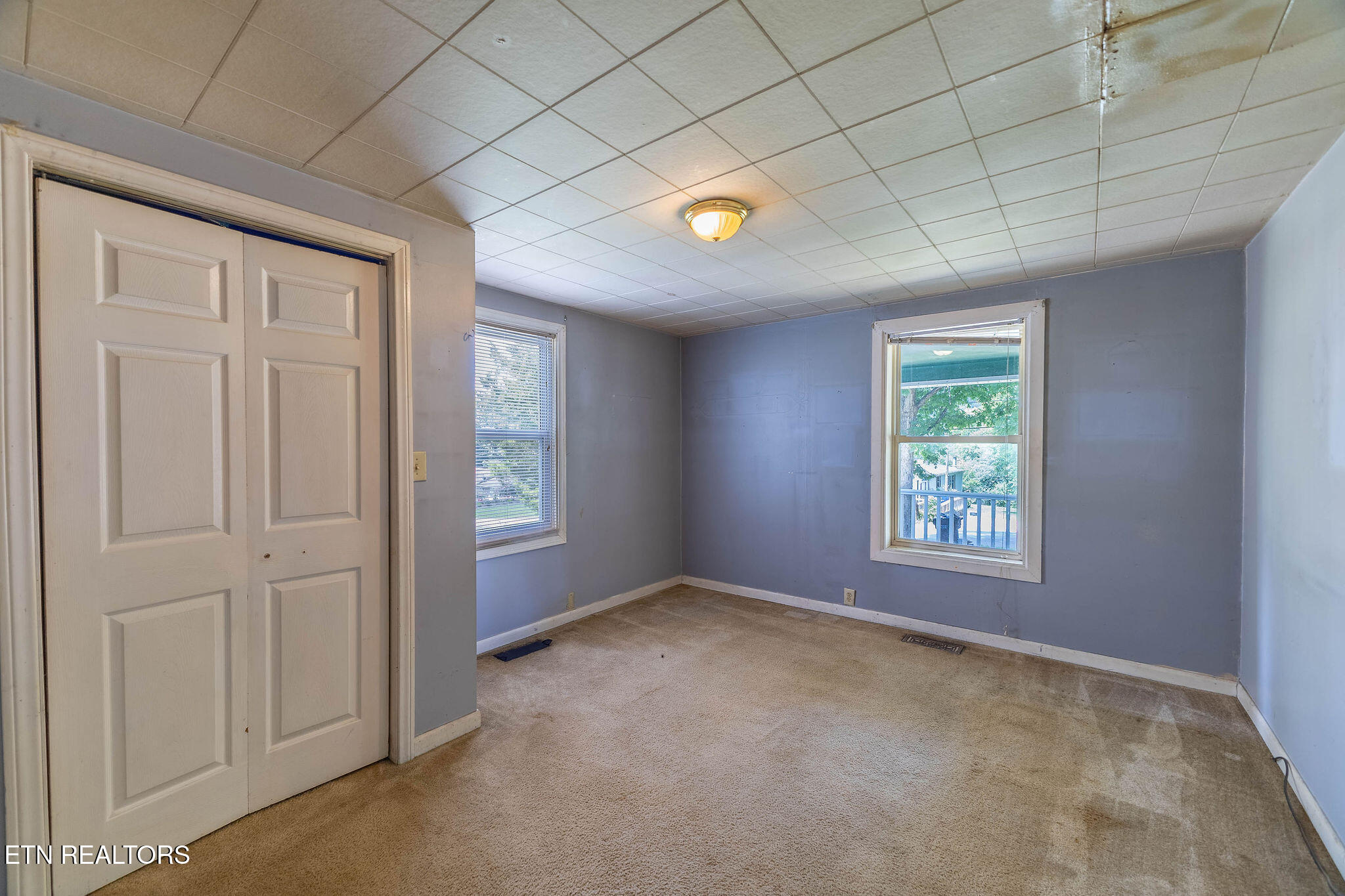 130 Oakland Avenue Lenoir City TN 37771