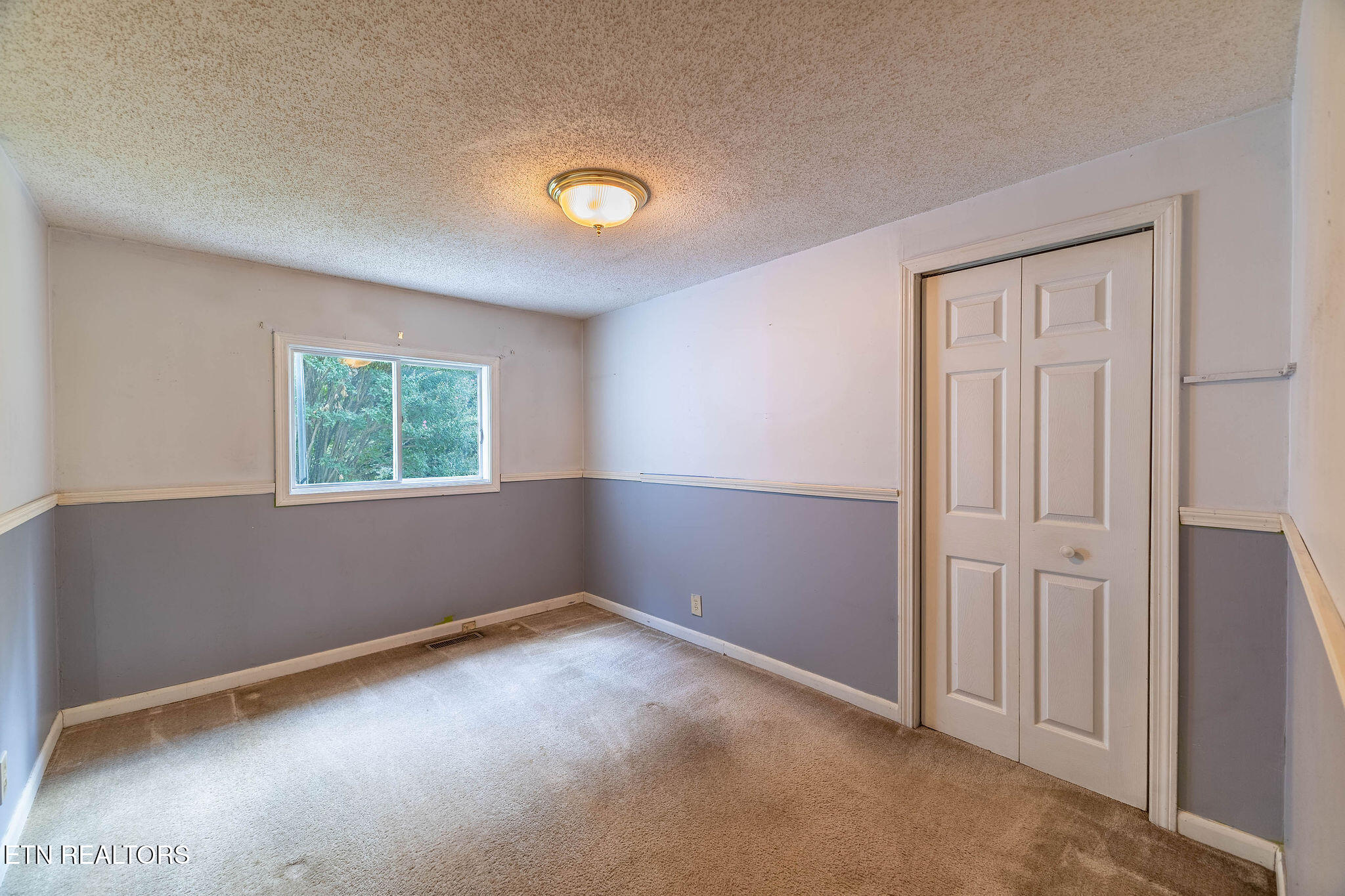 130 Oakland Avenue Lenoir City TN 37771