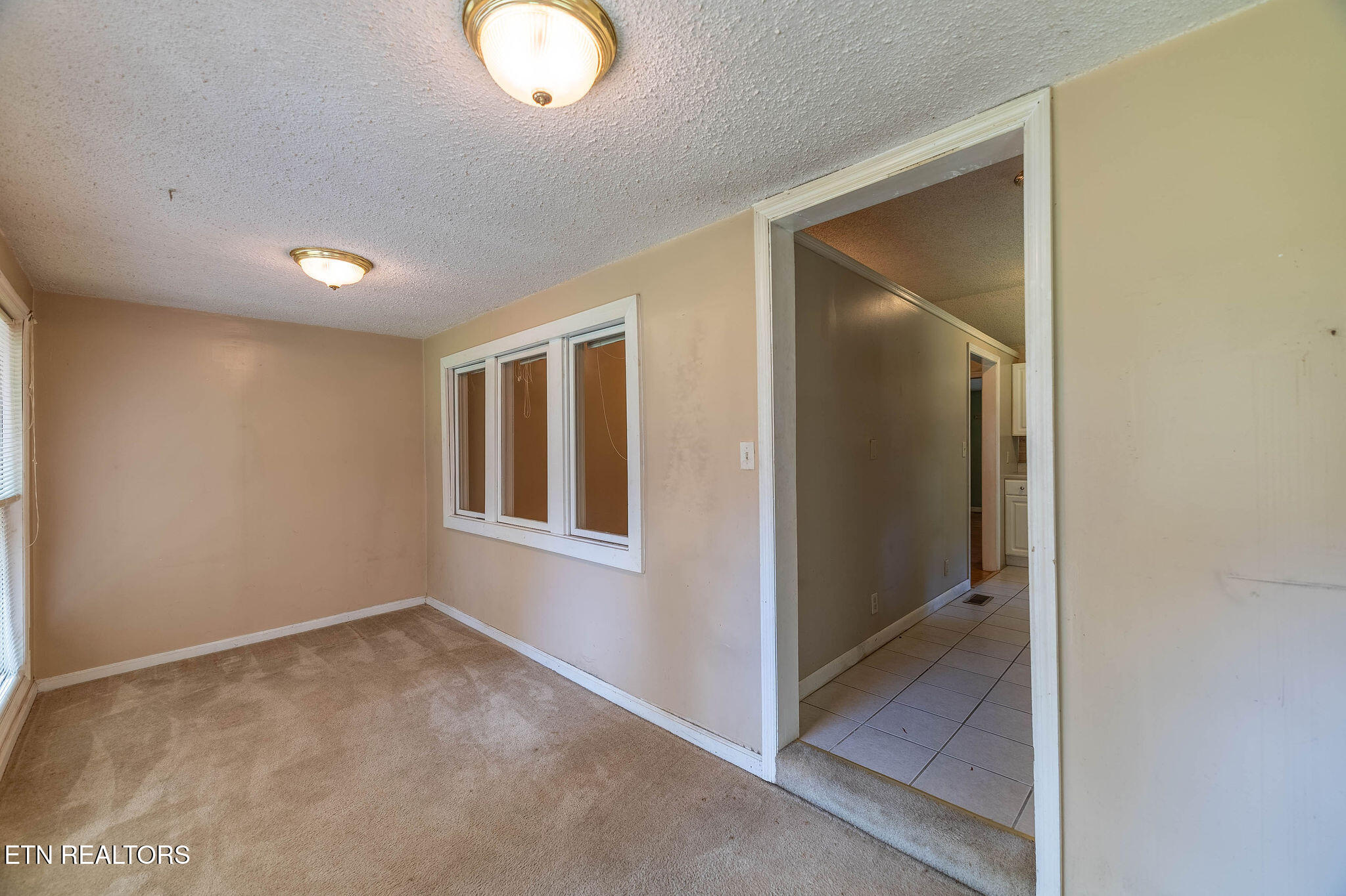 130 Oakland Avenue Lenoir City TN 37771