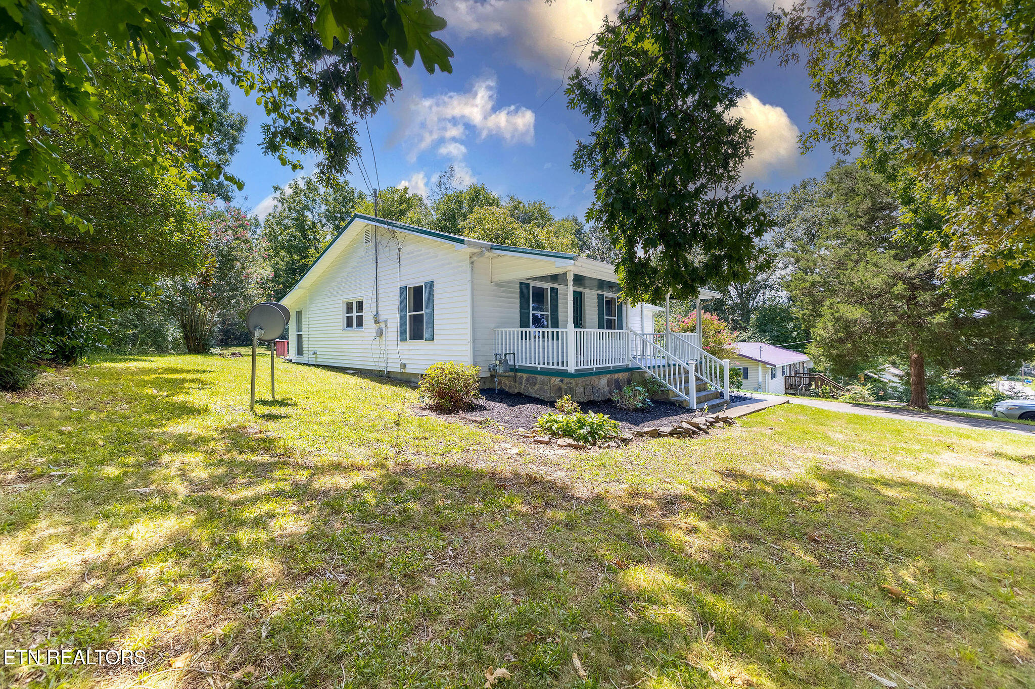 130 Oakland Avenue Lenoir City TN 37771