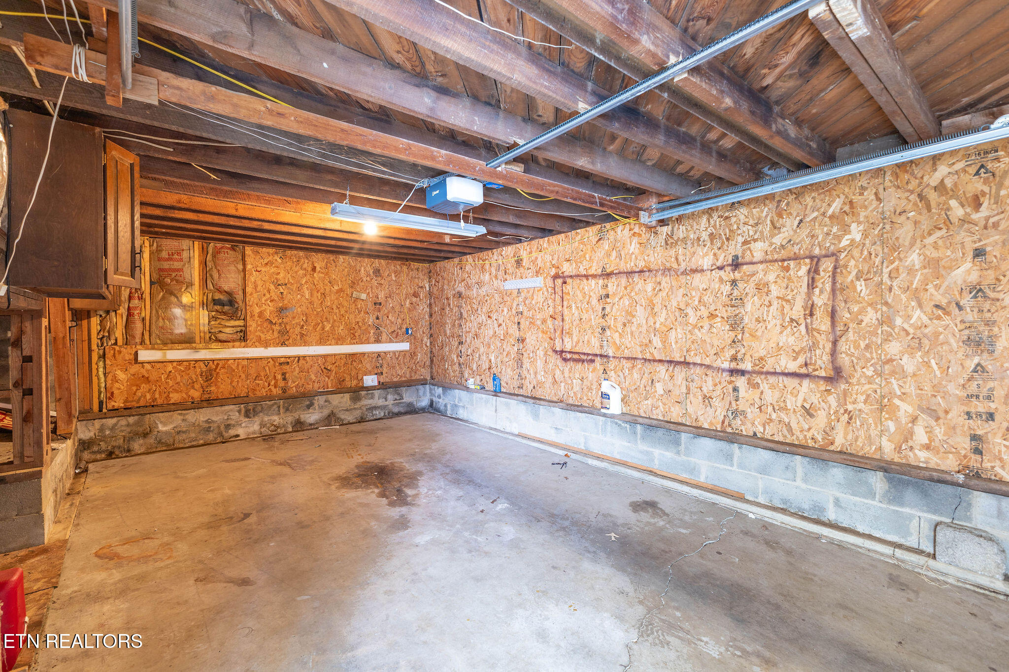 130 Oakland Avenue Lenoir City TN 37771
