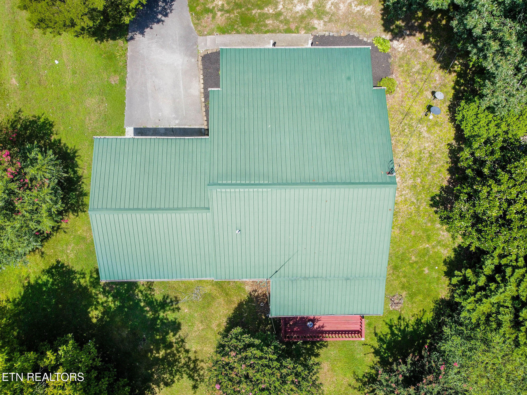 130 Oakland Avenue Lenoir City TN 37771