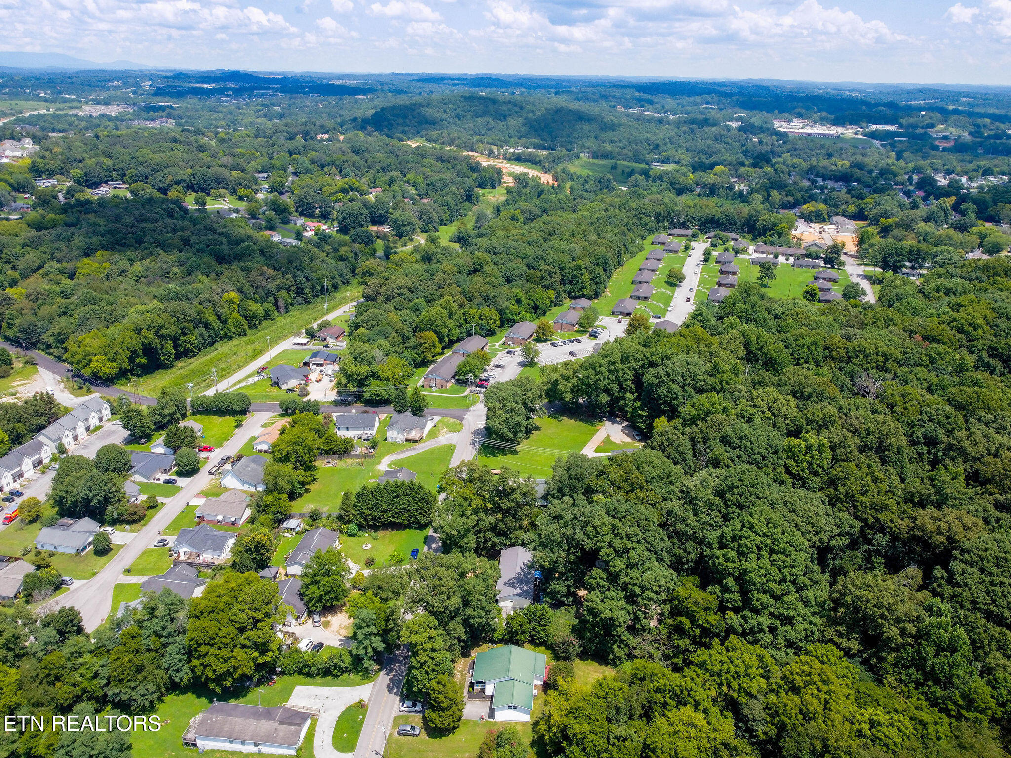 130 Oakland Avenue Lenoir City TN 37771