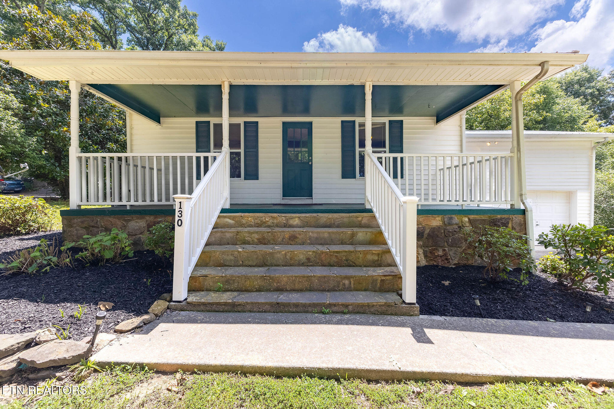130 Oakland Avenue Lenoir City TN 37771