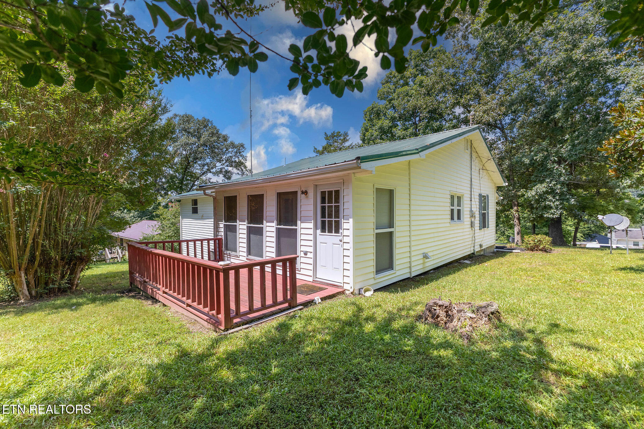 130 Oakland Avenue Lenoir City TN 37771