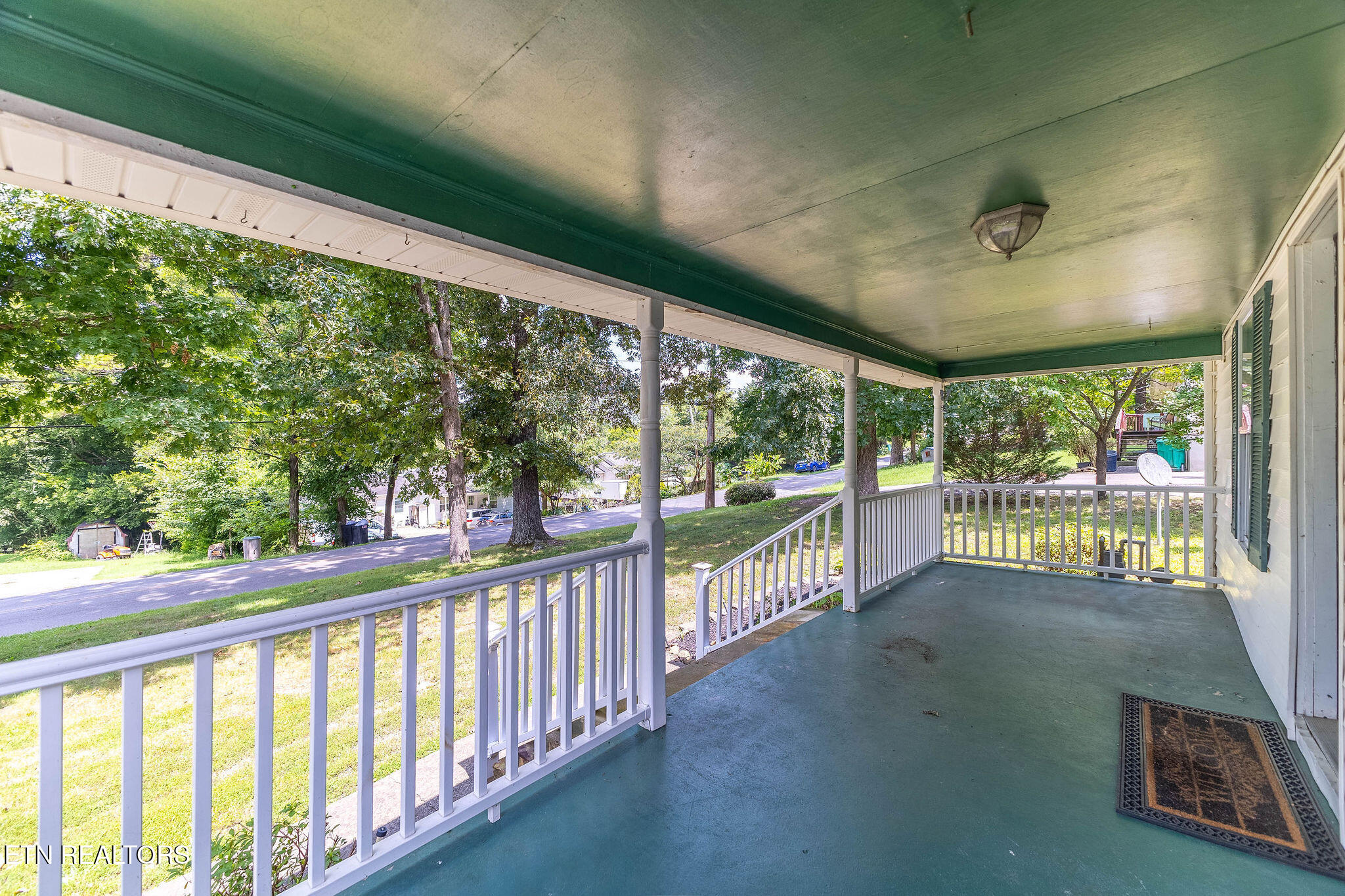 130 Oakland Avenue Lenoir City TN 37771