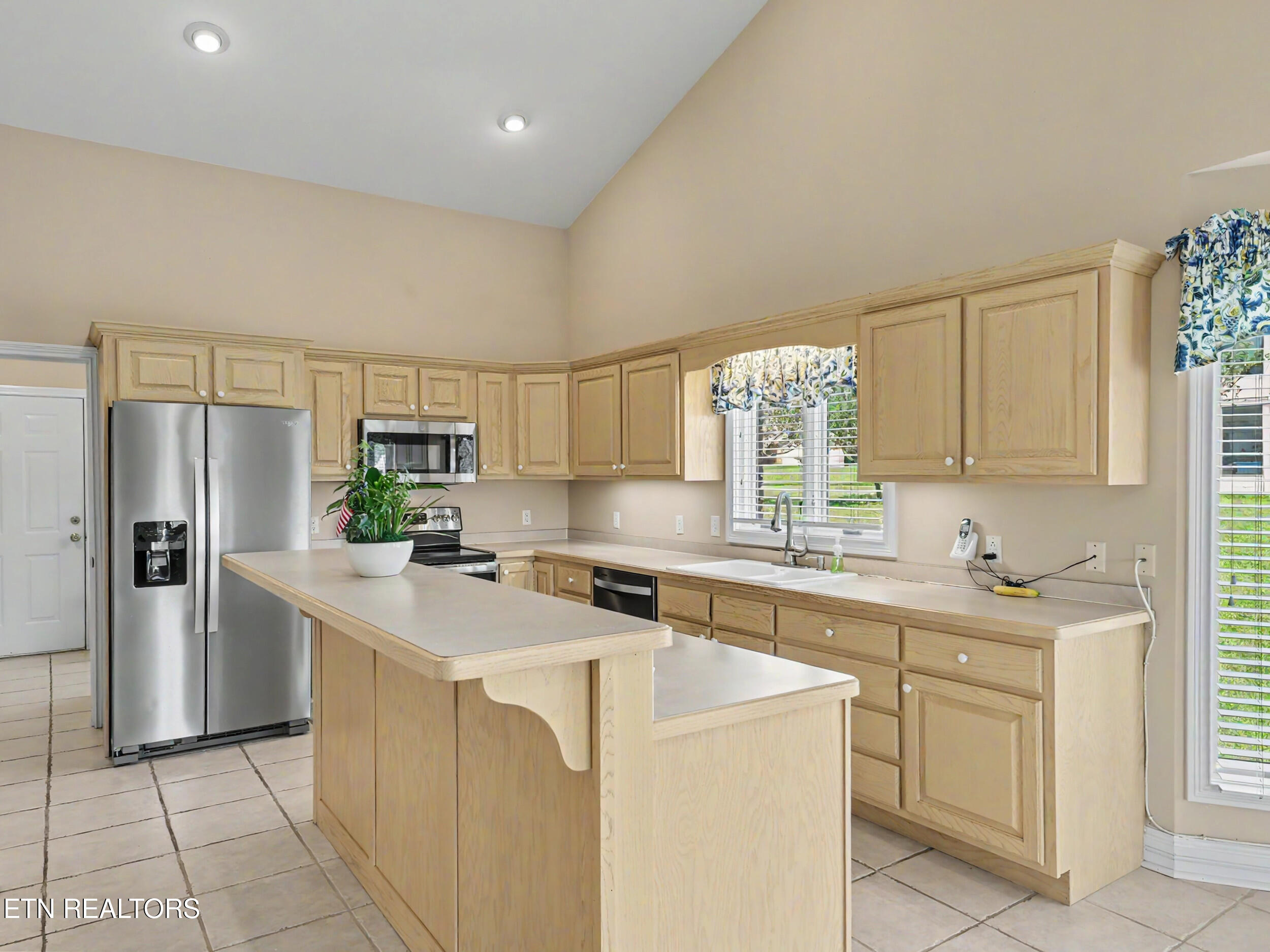 3019 Shaconage Trail Sevierville TN 37876