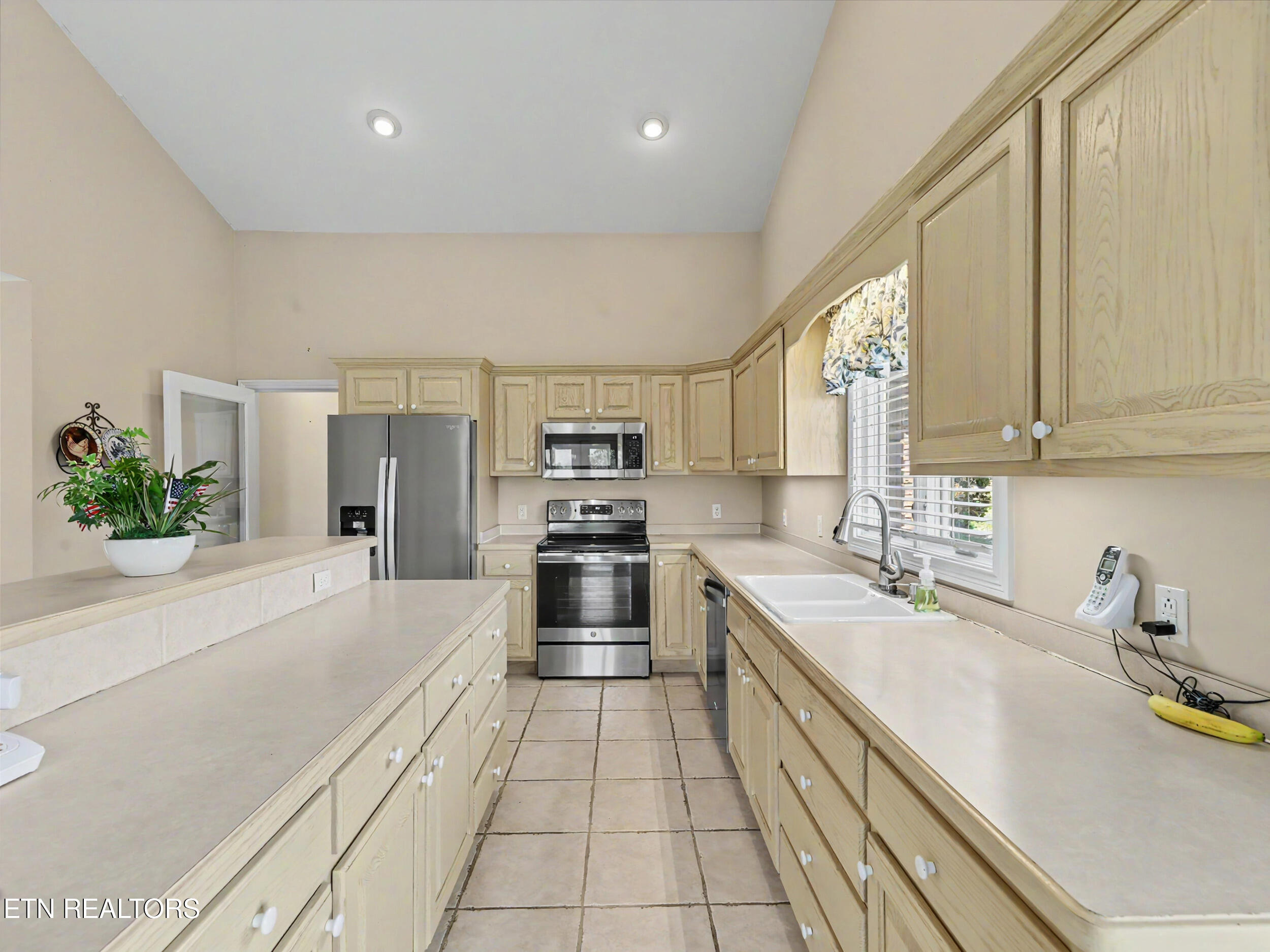 3019 Shaconage Trail Sevierville TN 37876