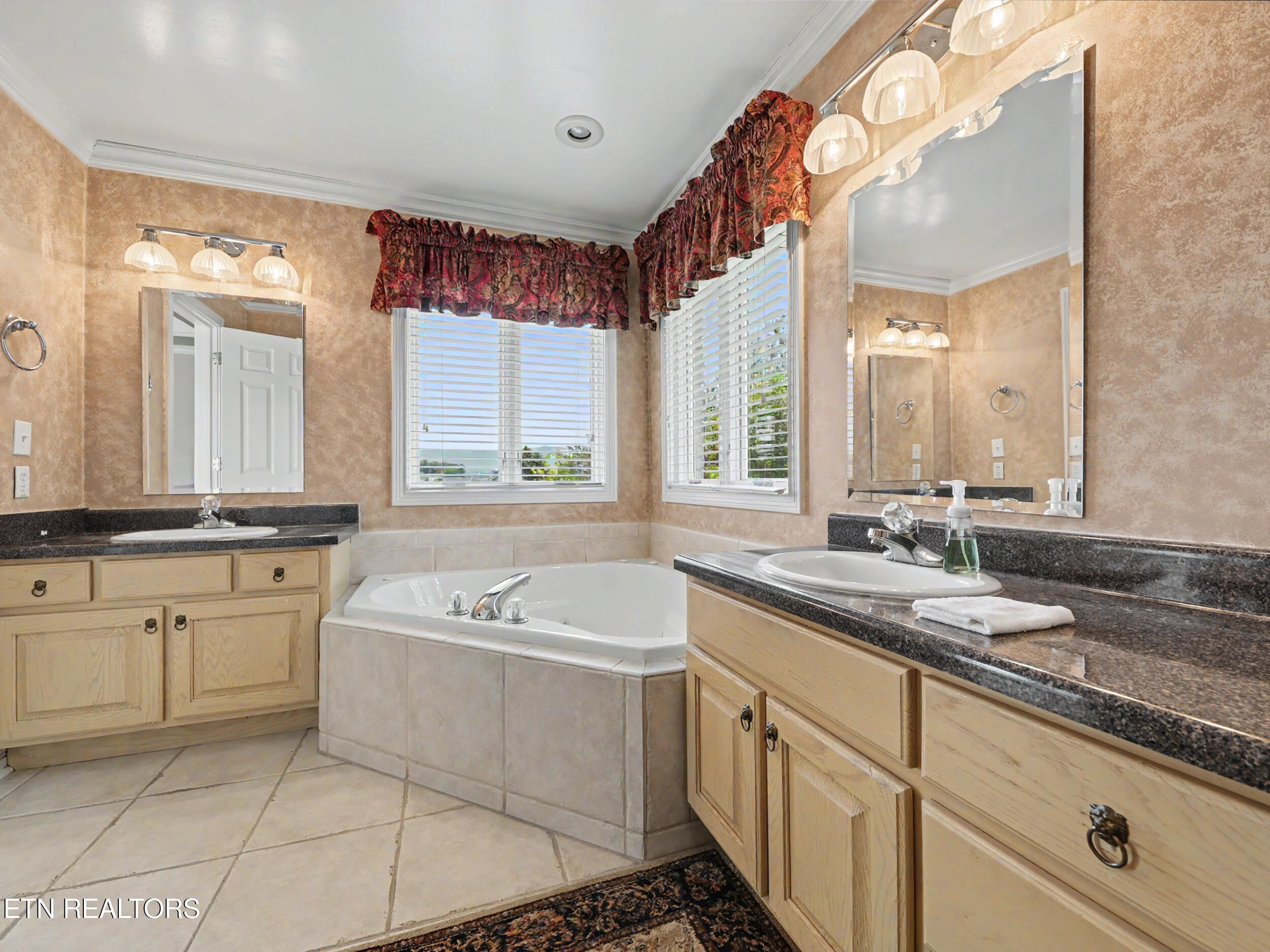 3019 Shaconage Trail Sevierville TN 37876