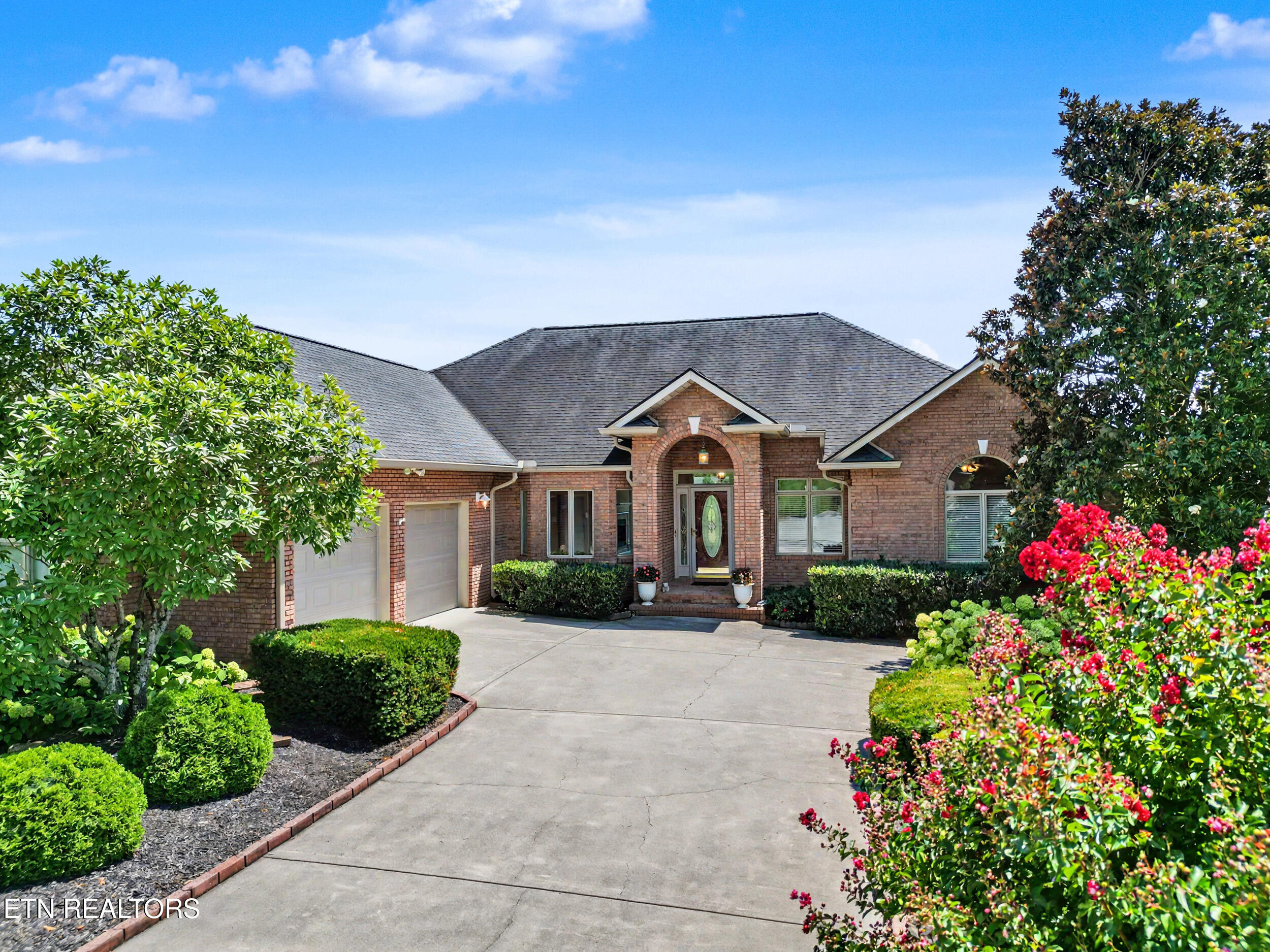 3019 Shaconage Trail Sevierville TN 37876
