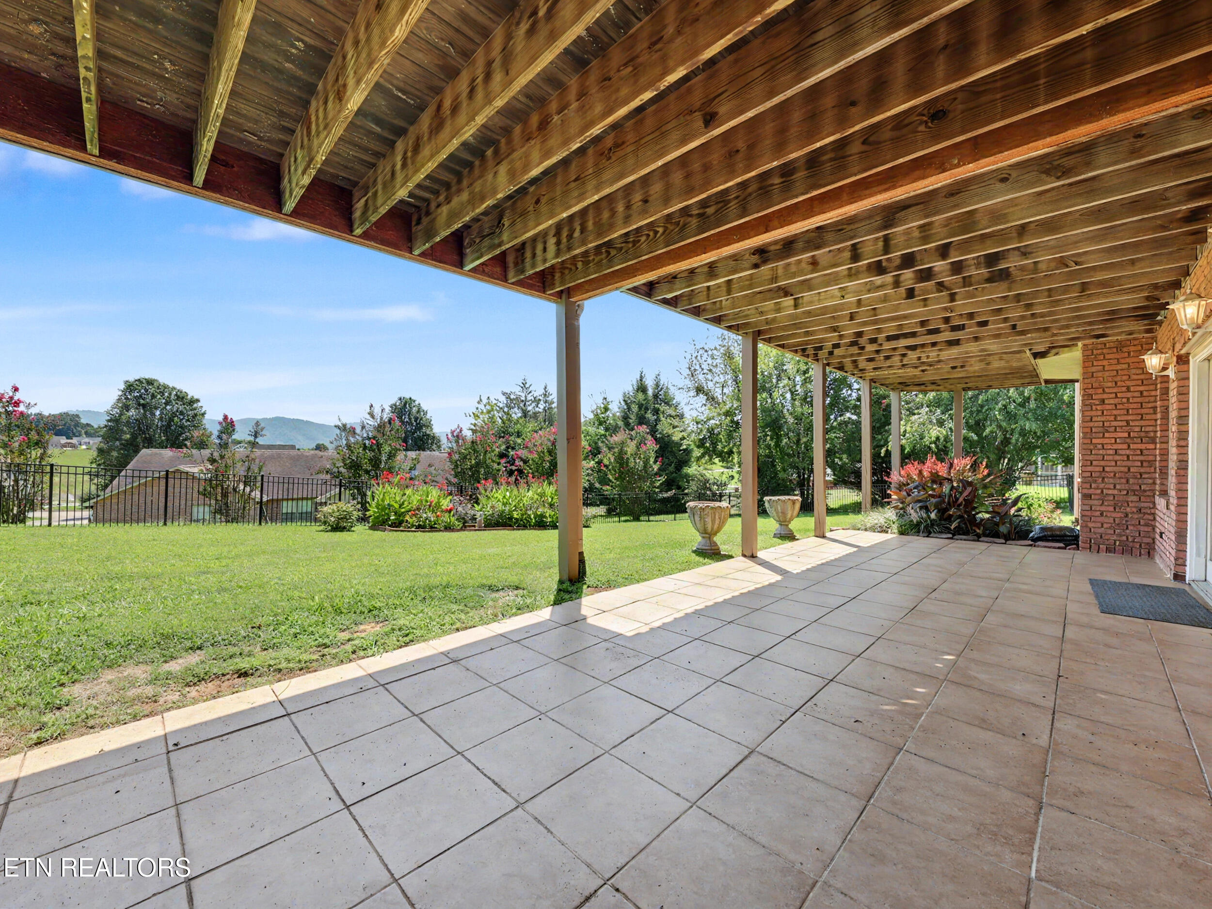 3019 Shaconage Trail Sevierville TN 37876