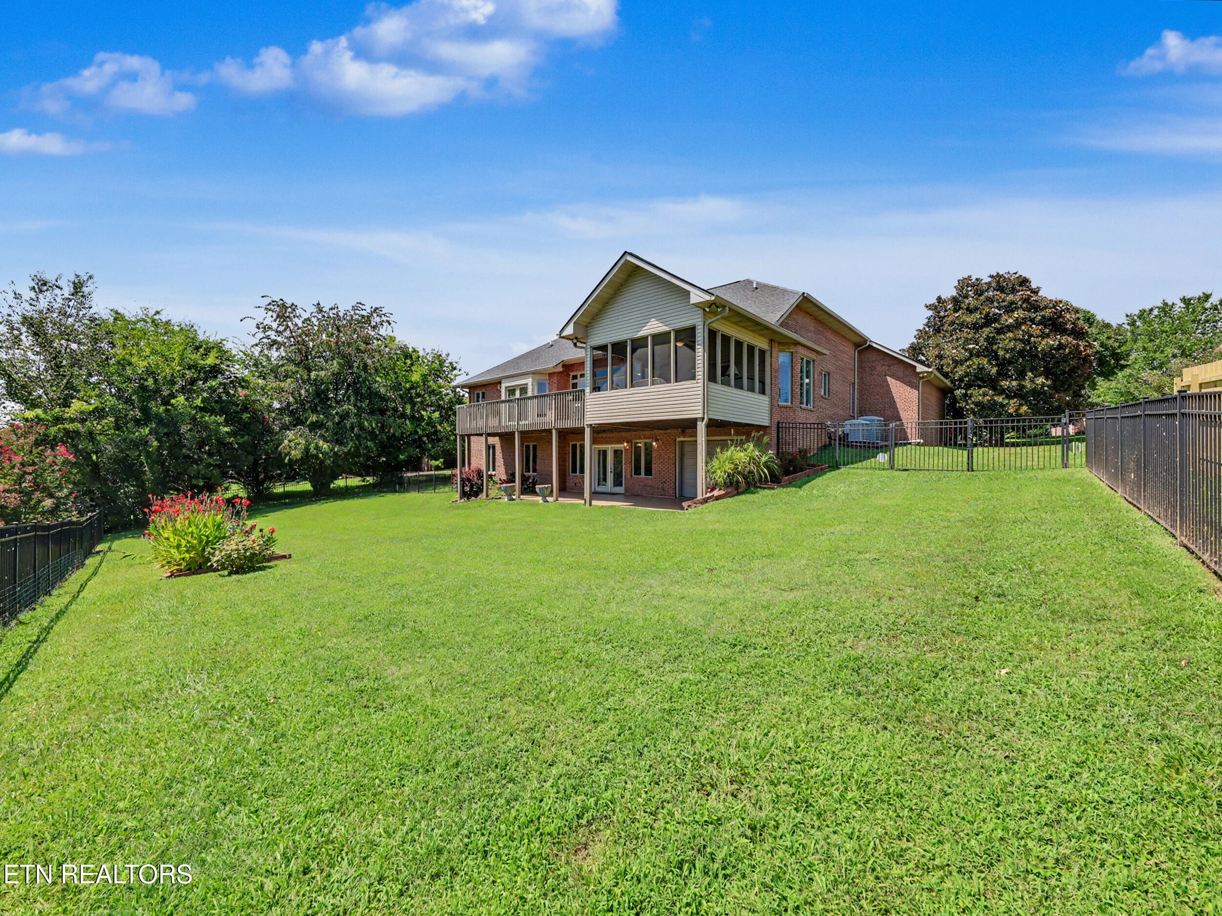 3019 Shaconage Trail Sevierville TN 37876