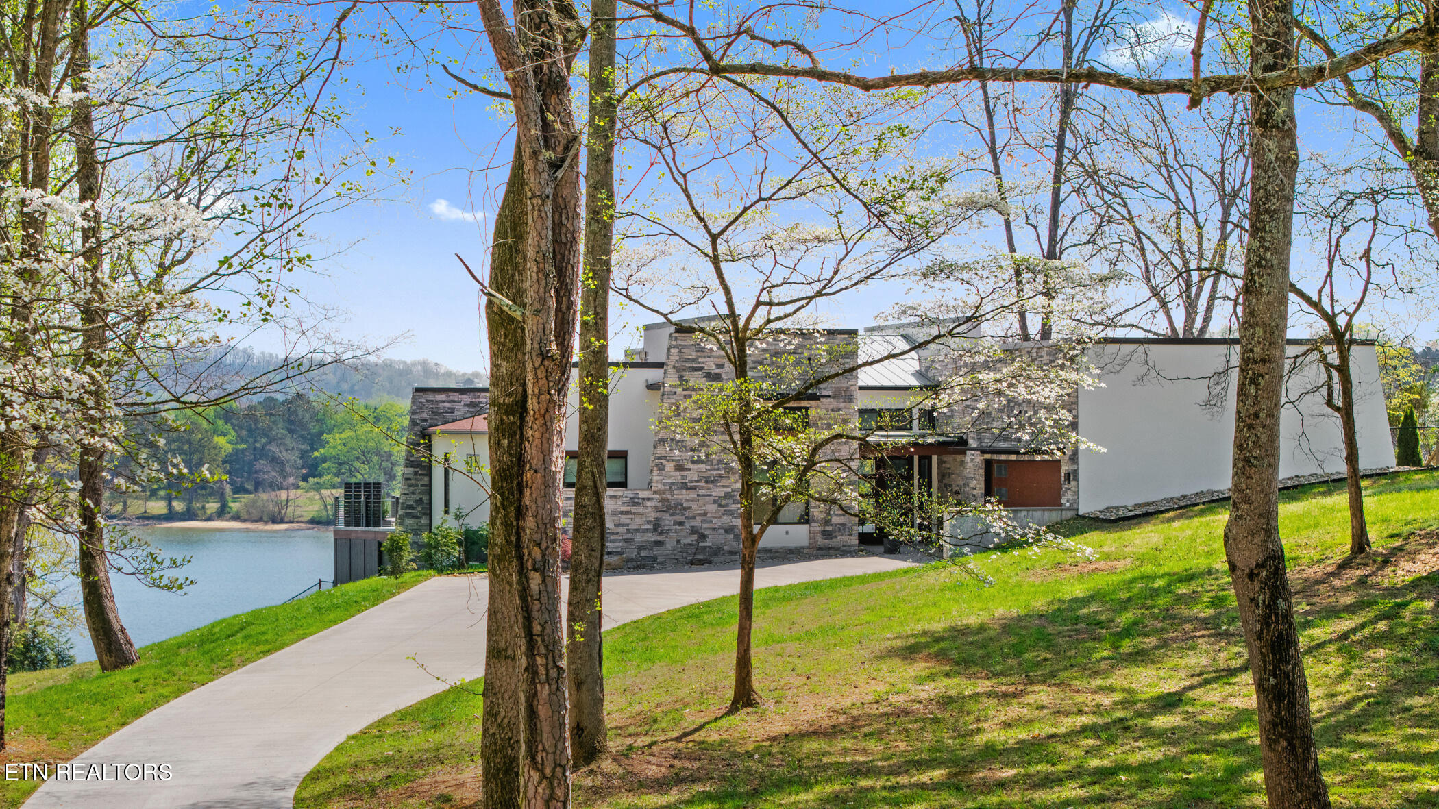 731 Bowman Bend Road Harriman TN 37748