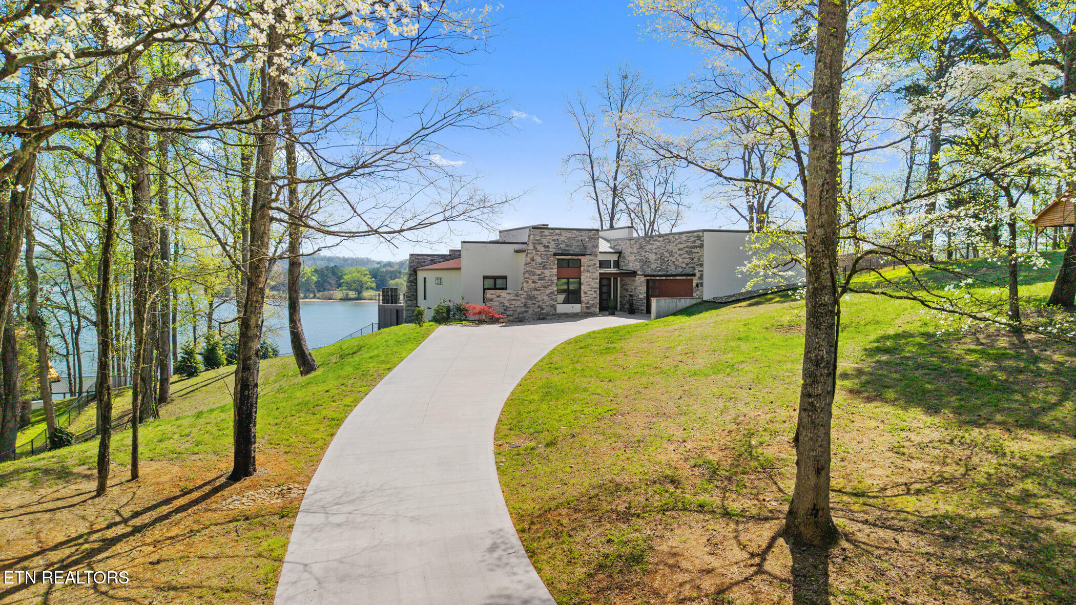 731 Bowman Bend Road Harriman TN 37748