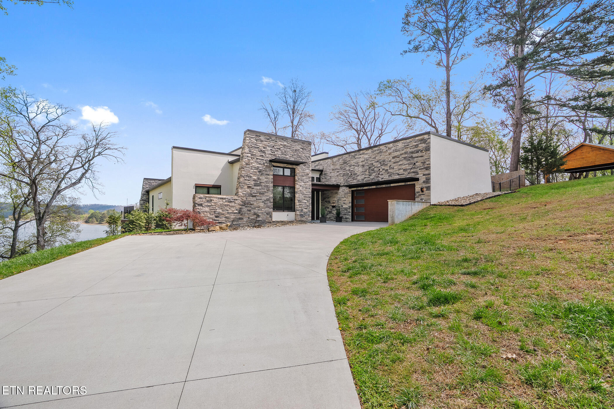 731 Bowman Bend Road Harriman TN 37748