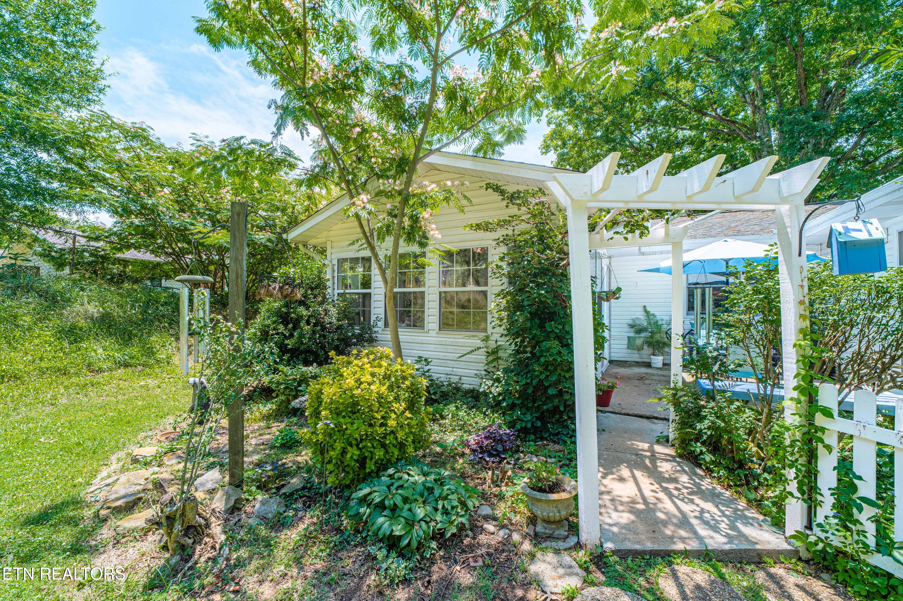 5608 Sierra Road Knoxville TN 37912