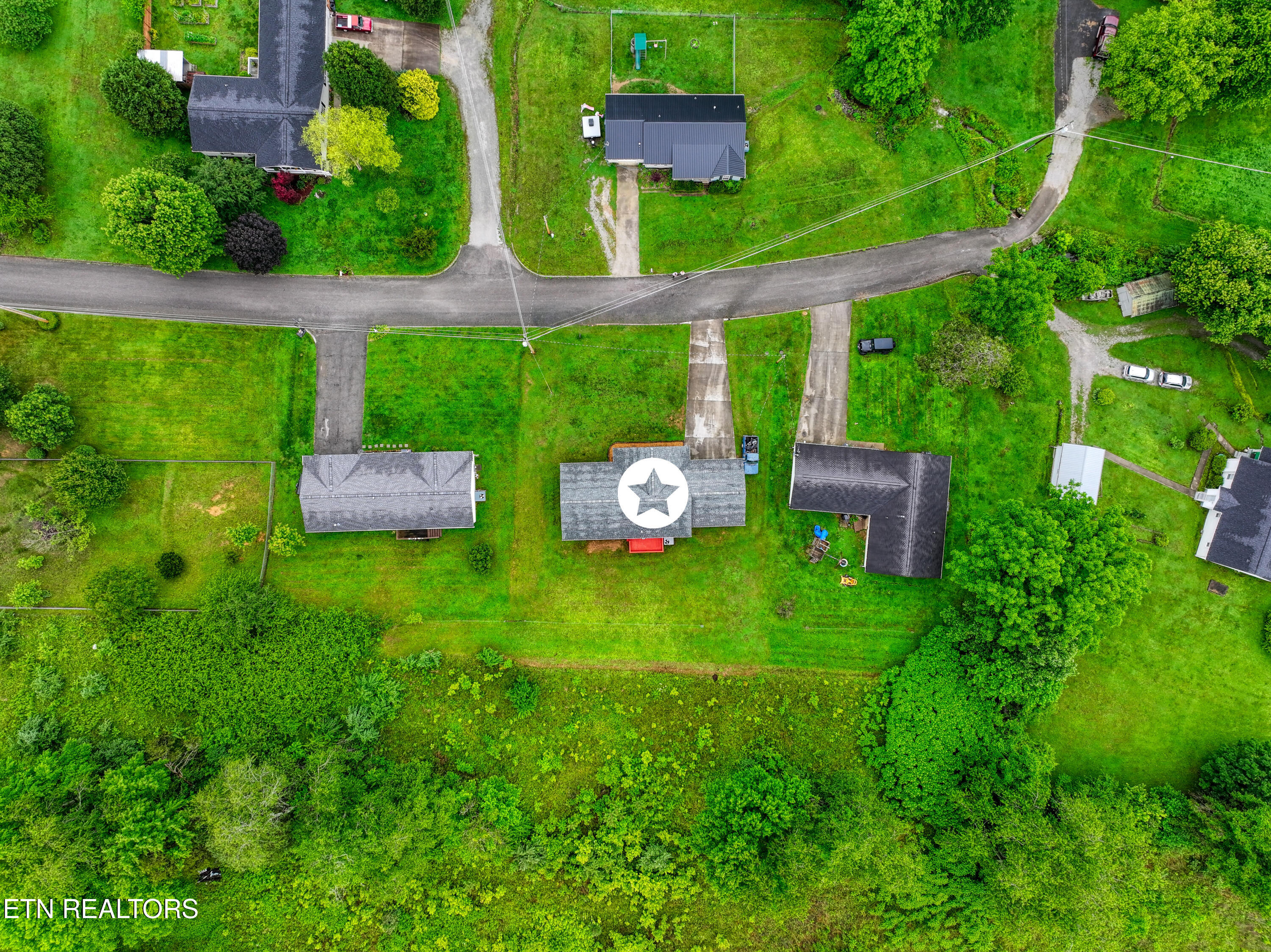 160 M & M Lane Jacksboro TN 37757