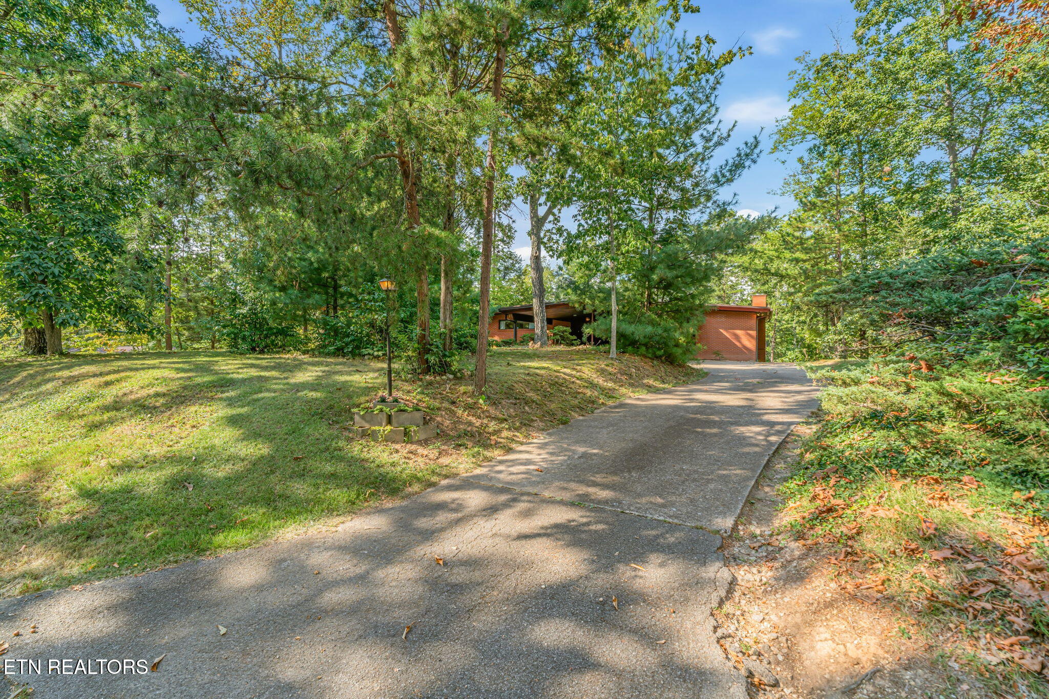 106 Elliott Circle Oak Ridge TN 37830