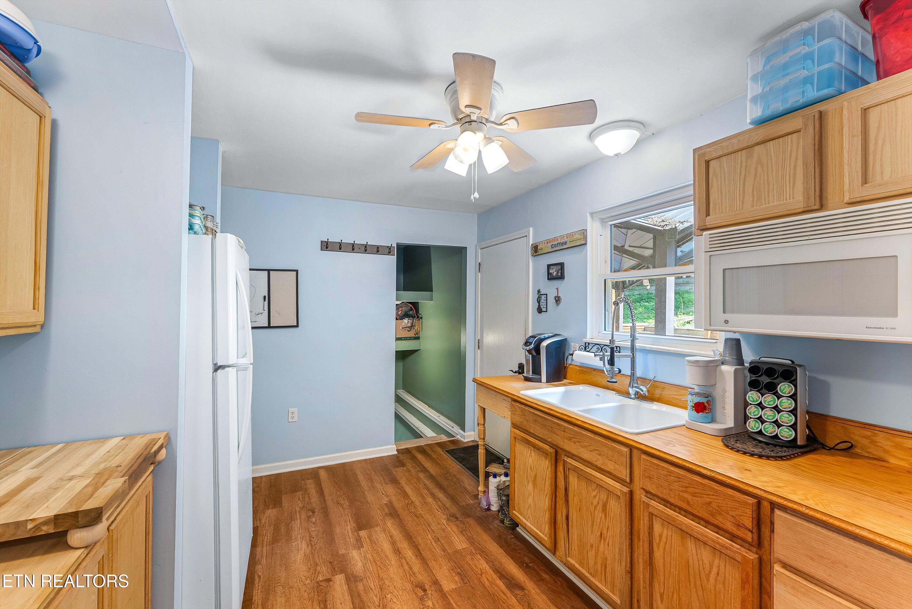 131 Delozier Lane Rockwood TN 37854