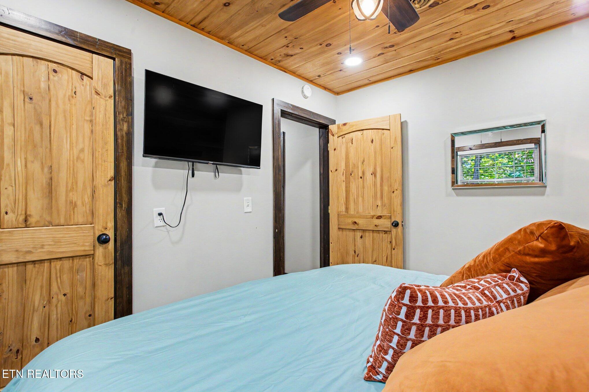 3110 Priscilla Heights Lane Pigeon Forge TN 37862