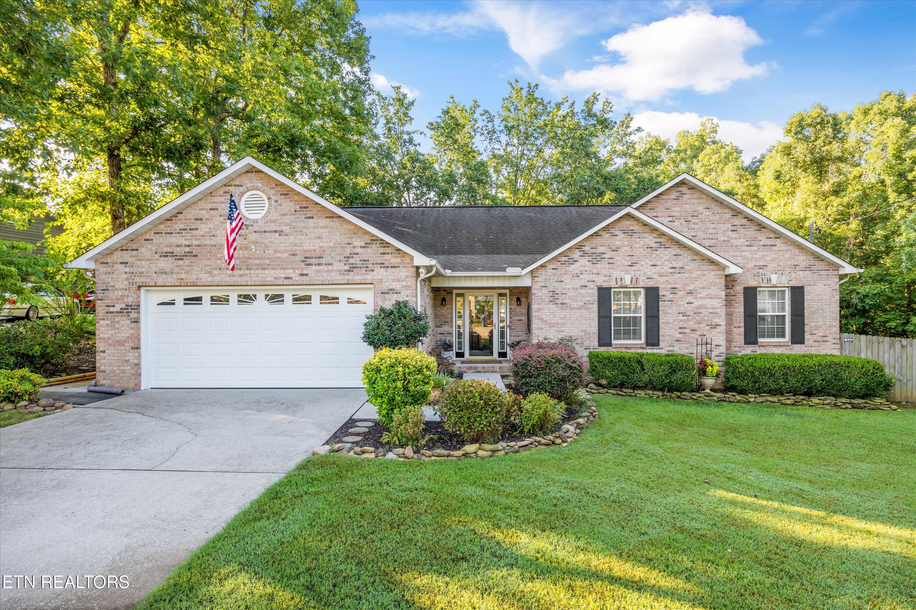 3220 Roanoke Circle Knoxville TN 37920