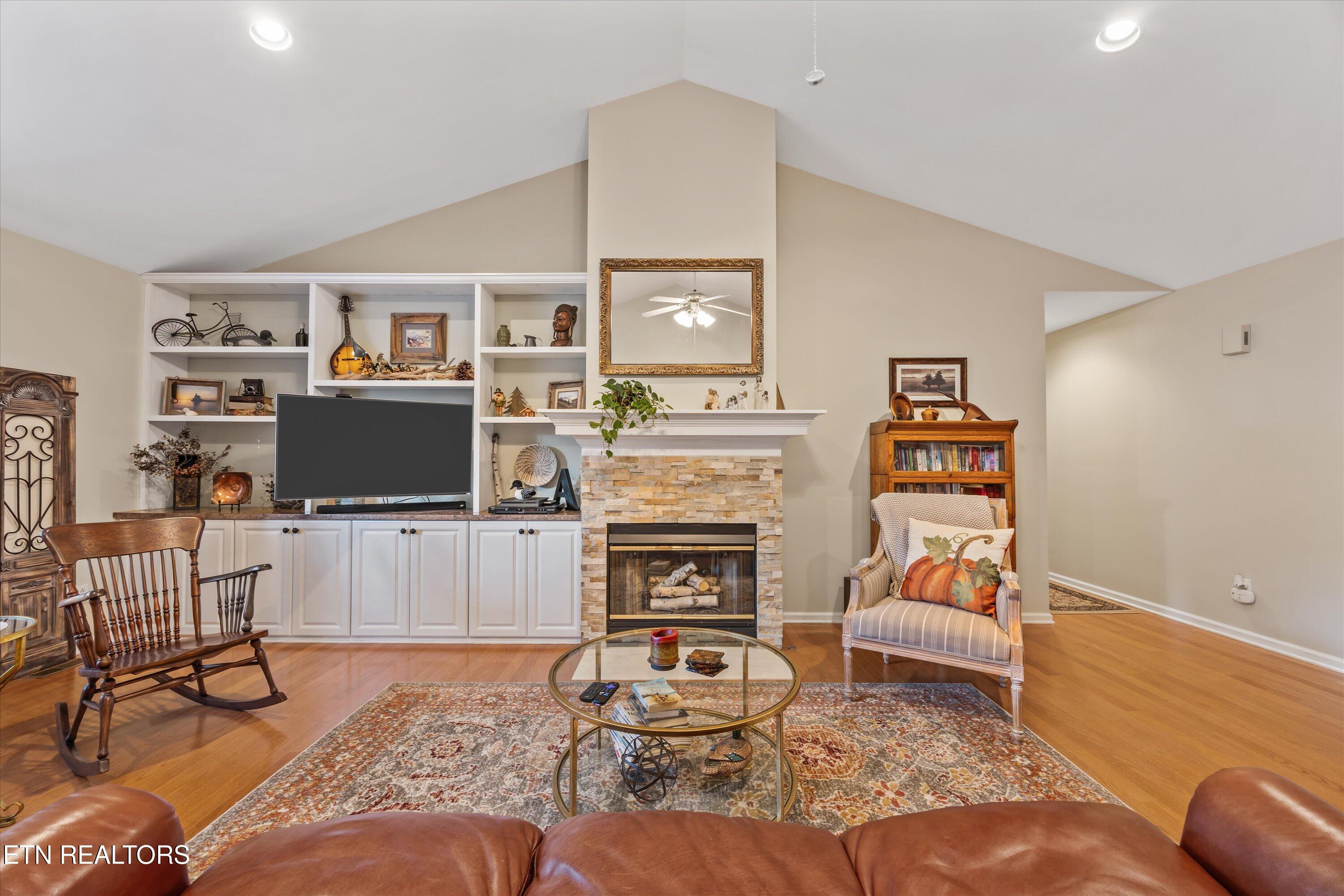 3220 Roanoke Circle Knoxville TN 37920